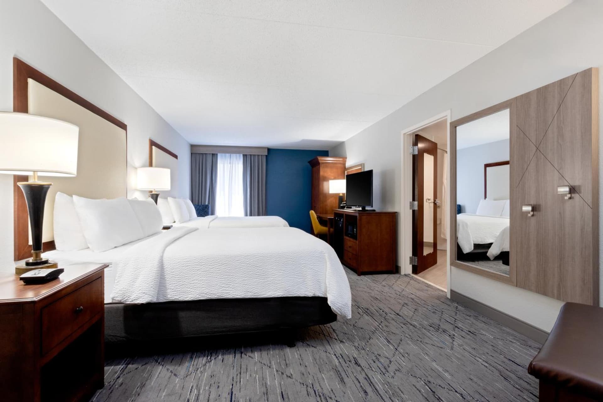 Holiday Inn Express & Suites Cincinnati Riverfront by IHG gallery photo in Covington, KY — image 47