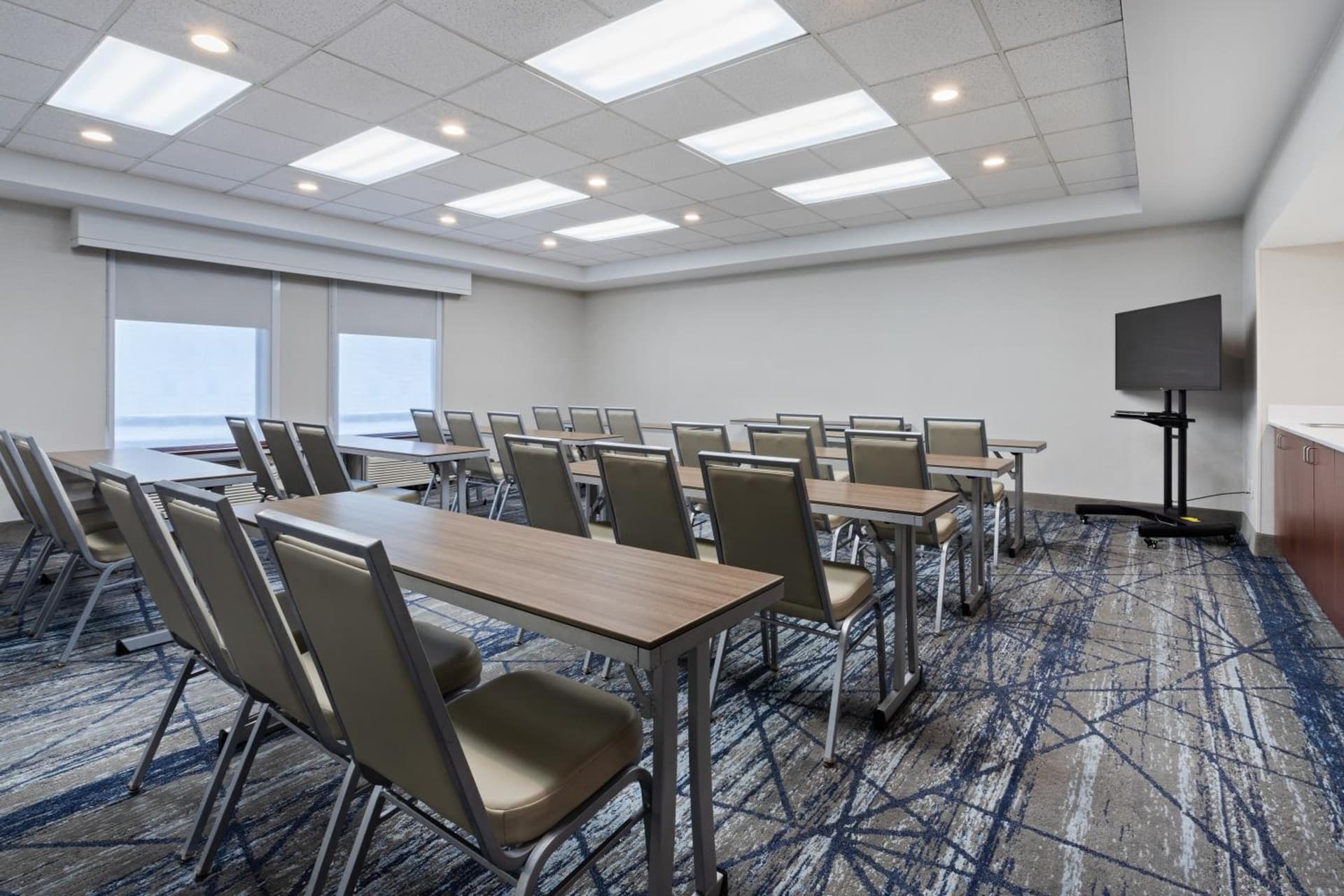 Holiday Inn Express & Suites Cincinnati Riverfront by IHG gallery photo in Covington, KY — image 28