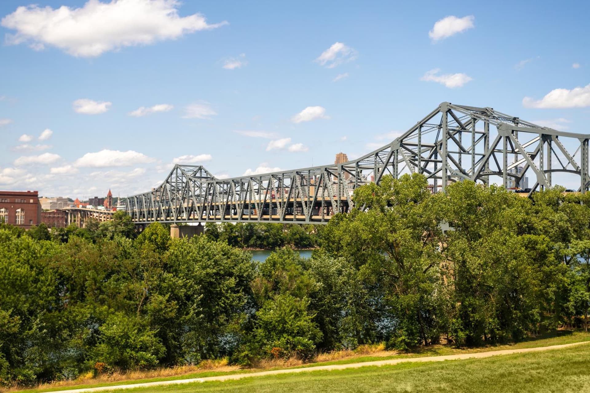 Holiday Inn Express & Suites Cincinnati Riverfront by IHG gallery photo in Covington, KY — image 99