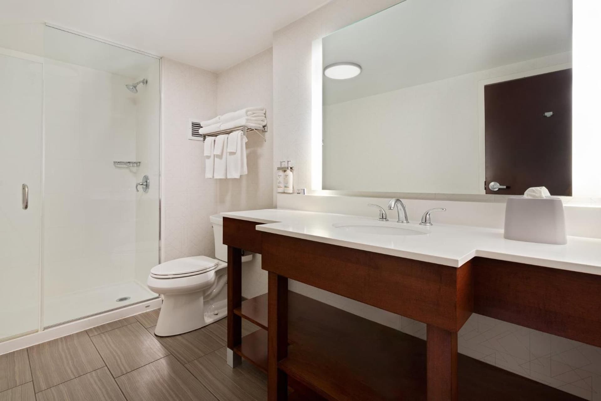 Holiday Inn Express & Suites Cincinnati Riverfront by IHG gallery photo in Covington, KY — image 67