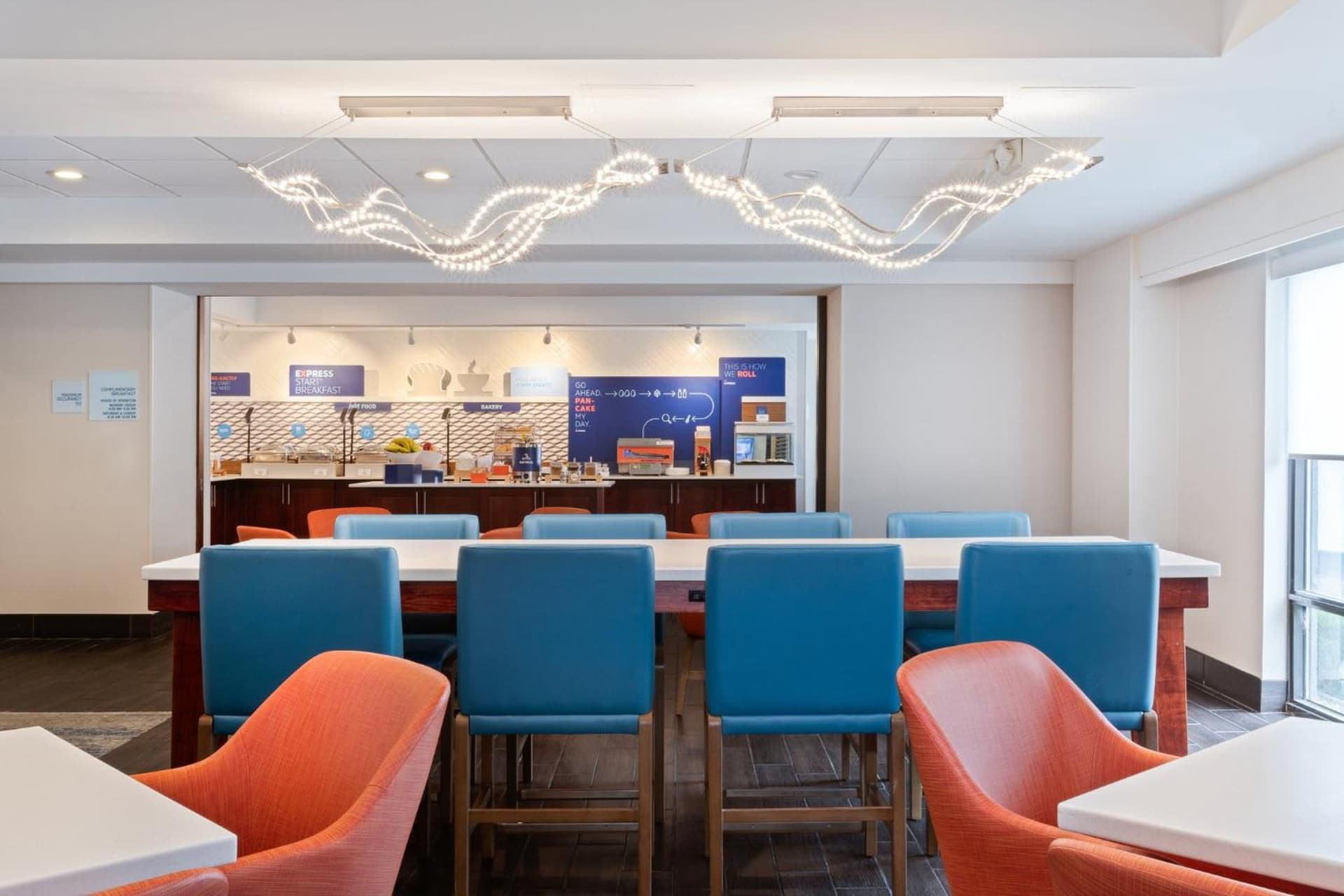 Holiday Inn Express & Suites Cincinnati Riverfront by IHG gallery photo in Covington, KY — image 46
