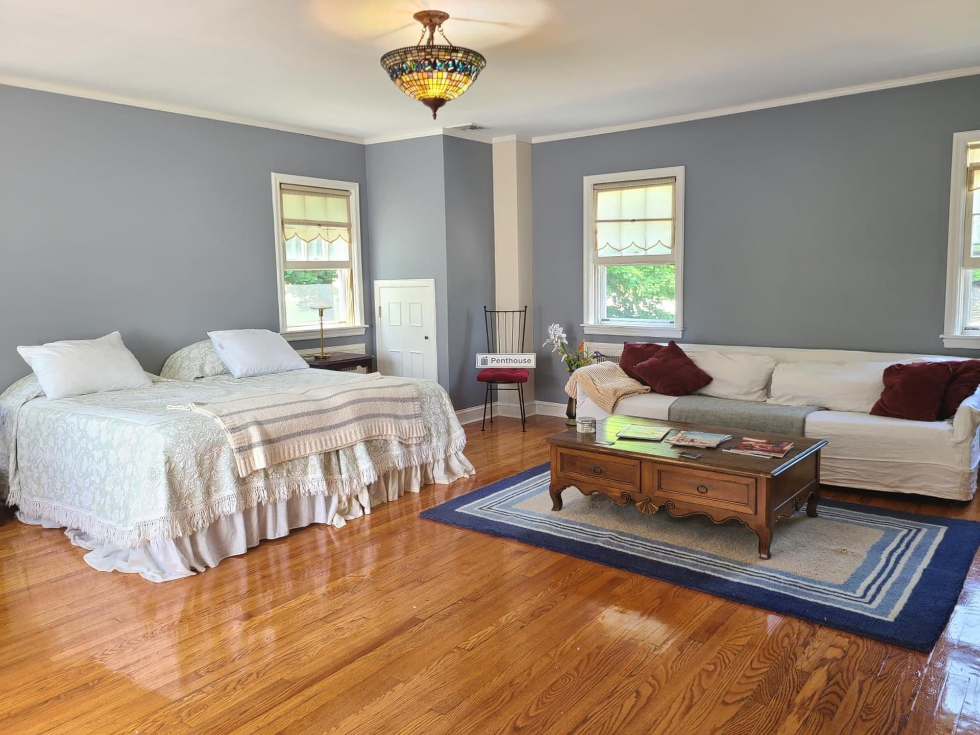 Cozy Homeva Battle Hill WP interior in White Plains, NY — gallery photo 2