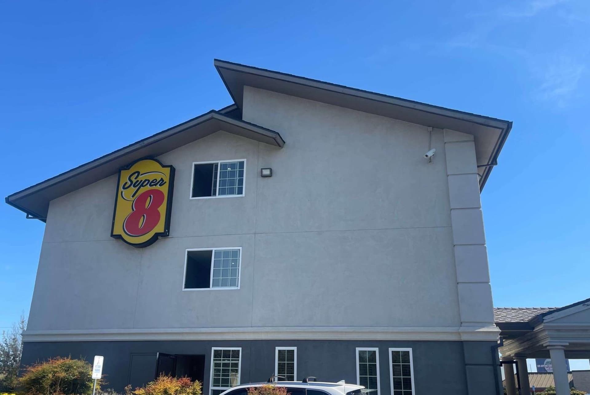 Super 8 by Wyndham Sacramento/Florin Rd gallery photo in Sacramento, CA — image 13