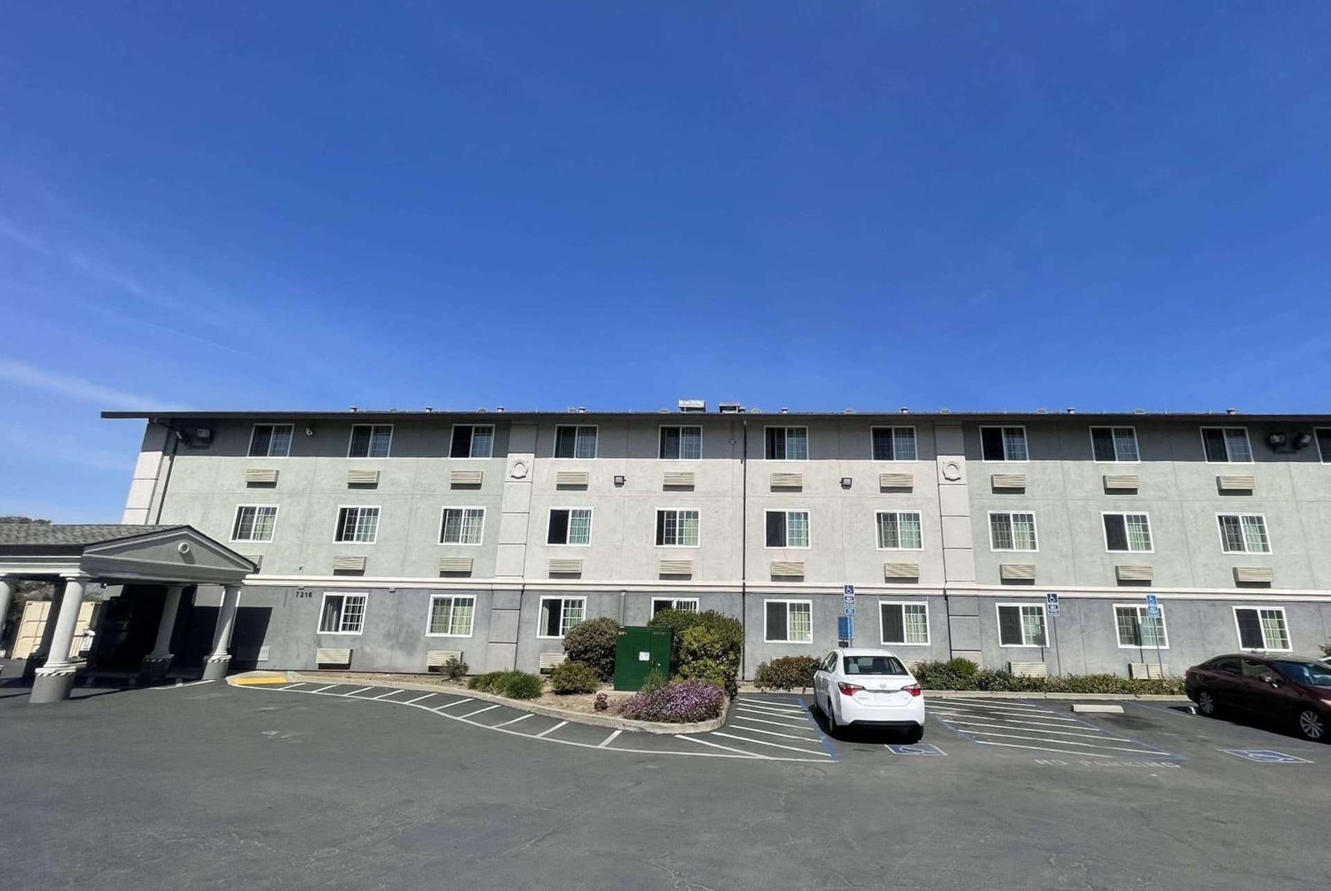 Super 8 by Wyndham Sacramento/Florin Rd gallery photo in Sacramento, CA — image 12
