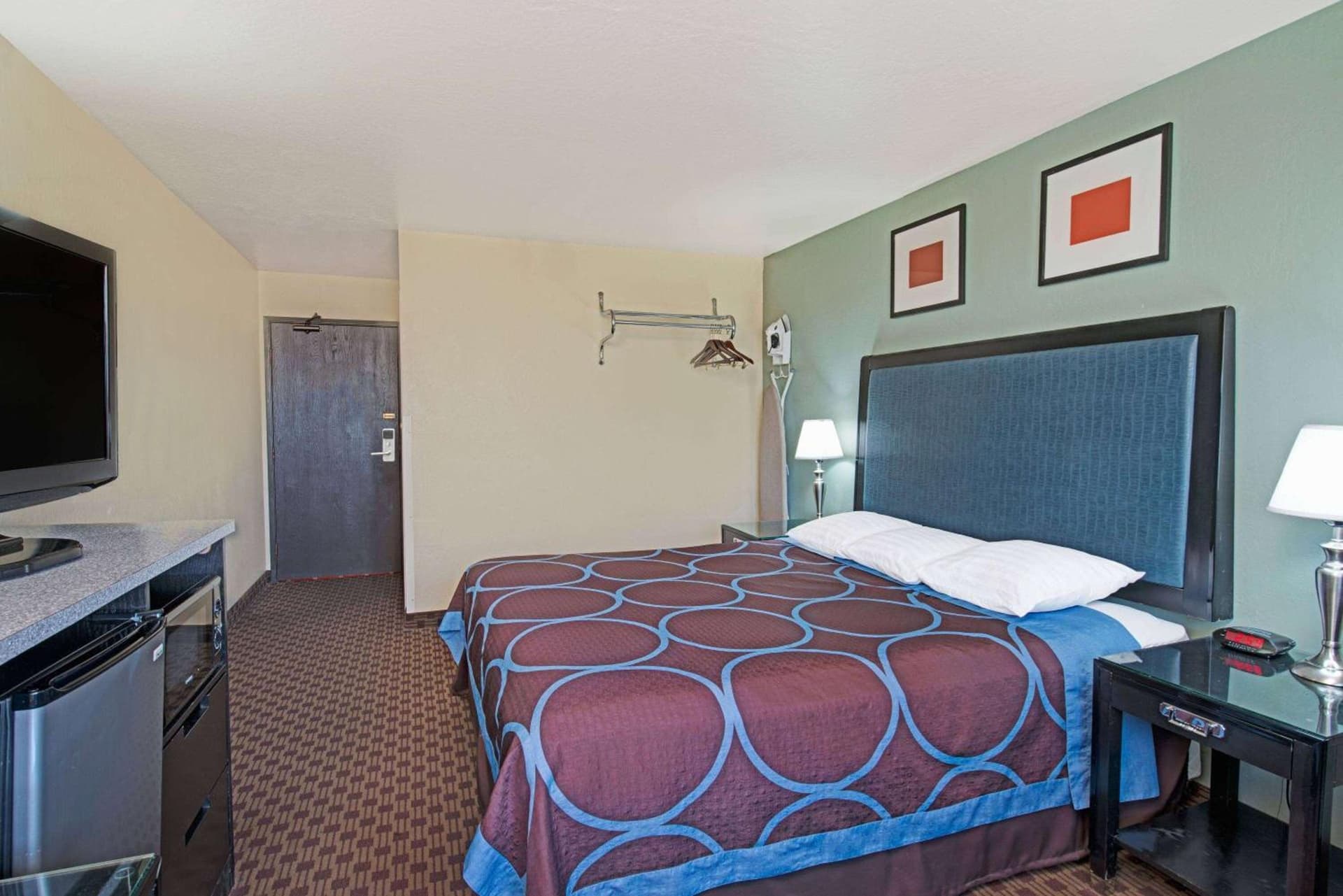 Super 8 by Wyndham Sacramento/Florin Rd gallery photo in Sacramento, CA — image 23