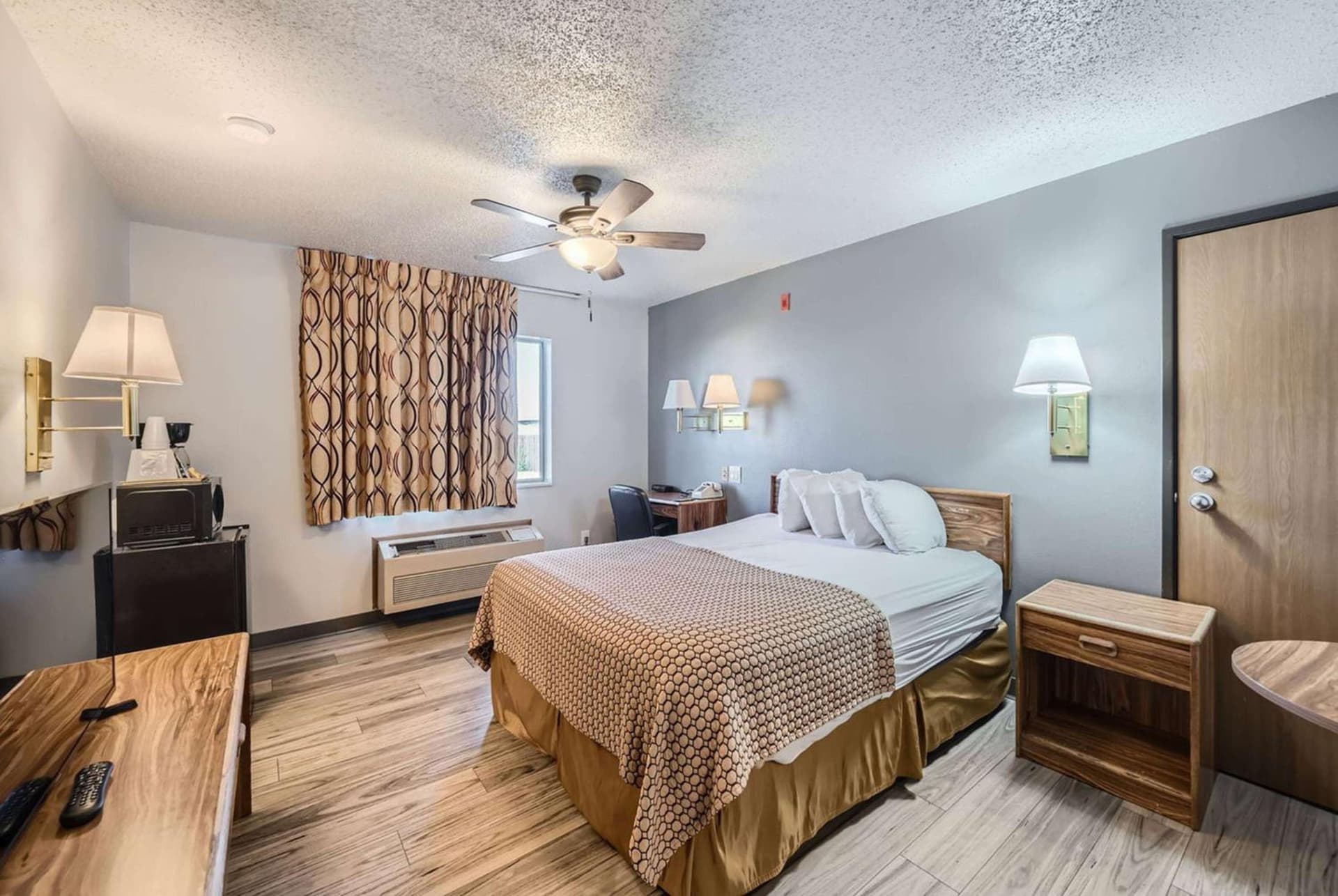 Travelodge by Wyndham Longmont gallery photo in Longmont, CO — image 29