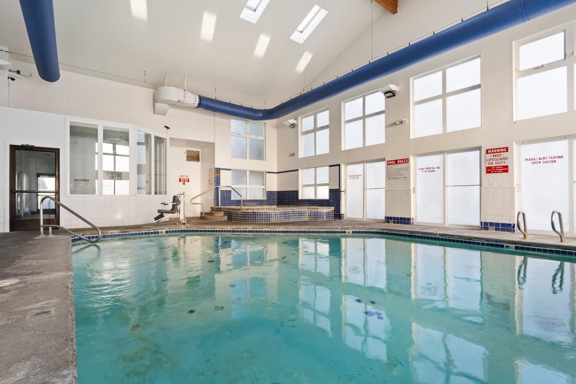 Motel 6 Clarkston WA interior in Clarkston, WA — gallery photo 2