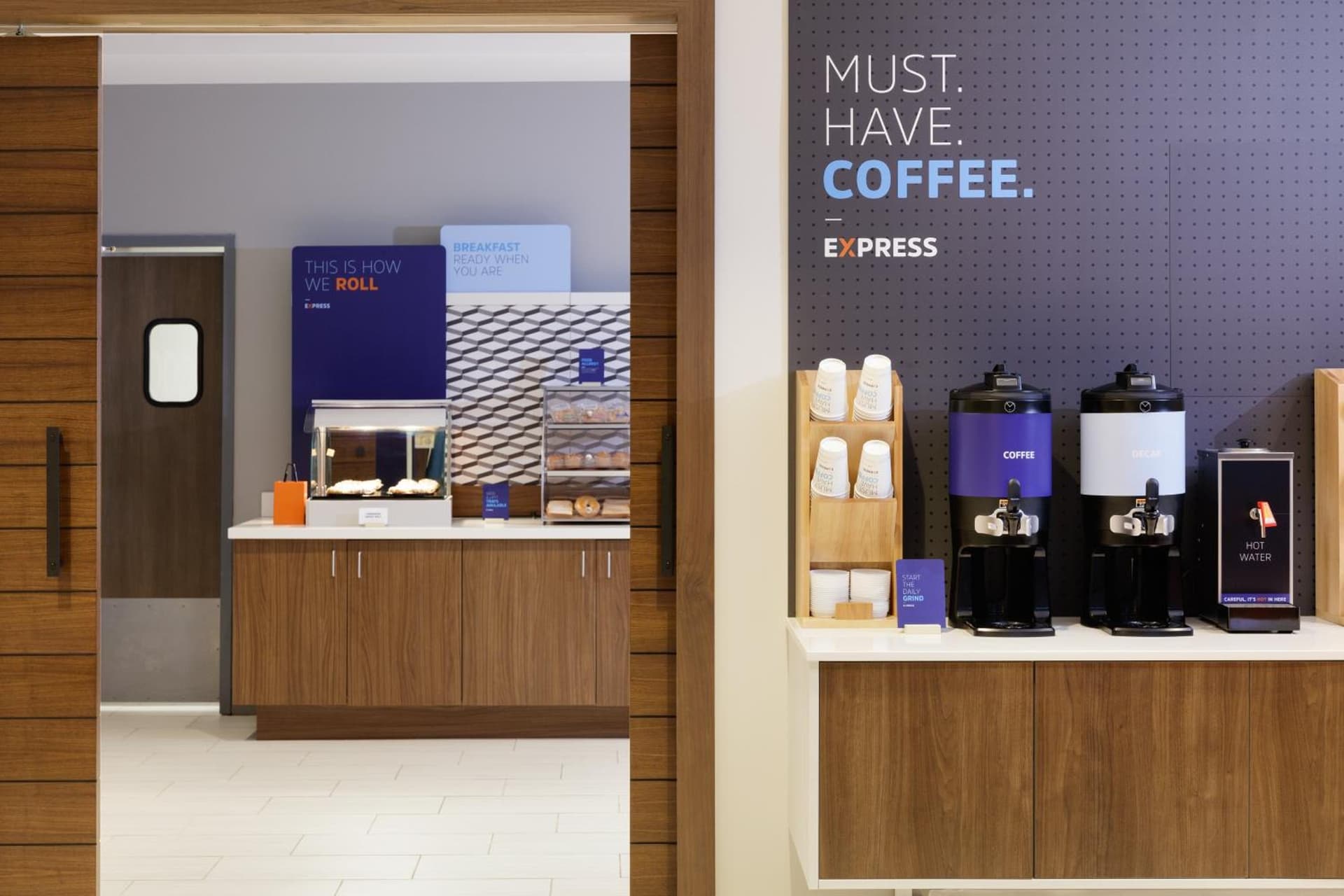 Holiday Inn Express & Suites Chicago - Matteson by IHG gallery photo in Matteson, IL — image 10