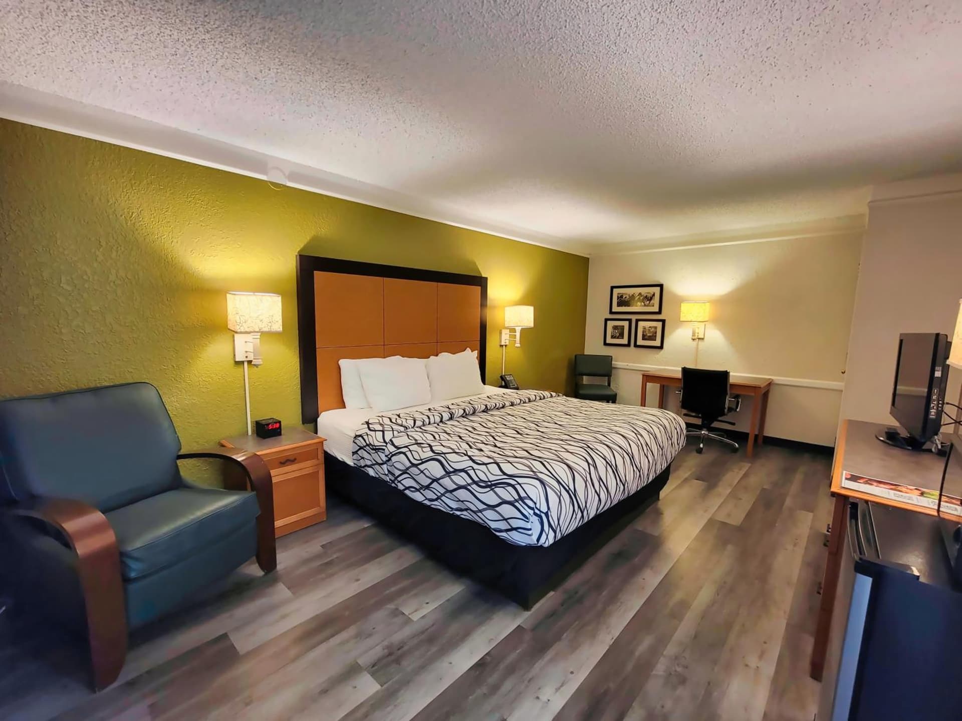 Travelodge by Wyndham Amarillo West Medical Center gallery photo in Amarillo, TX — image 9