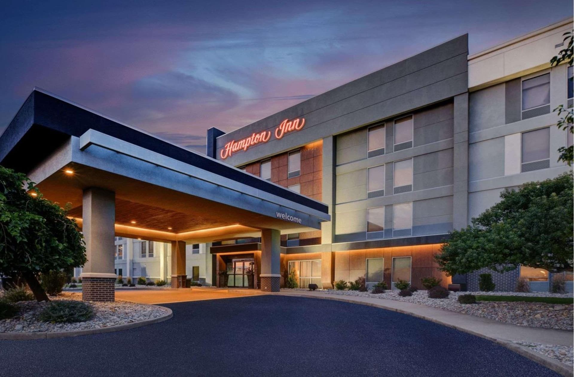 Hampton Inn Cincinnati Northwest Fairfield property views in Fairfield, OH — gallery photo 3