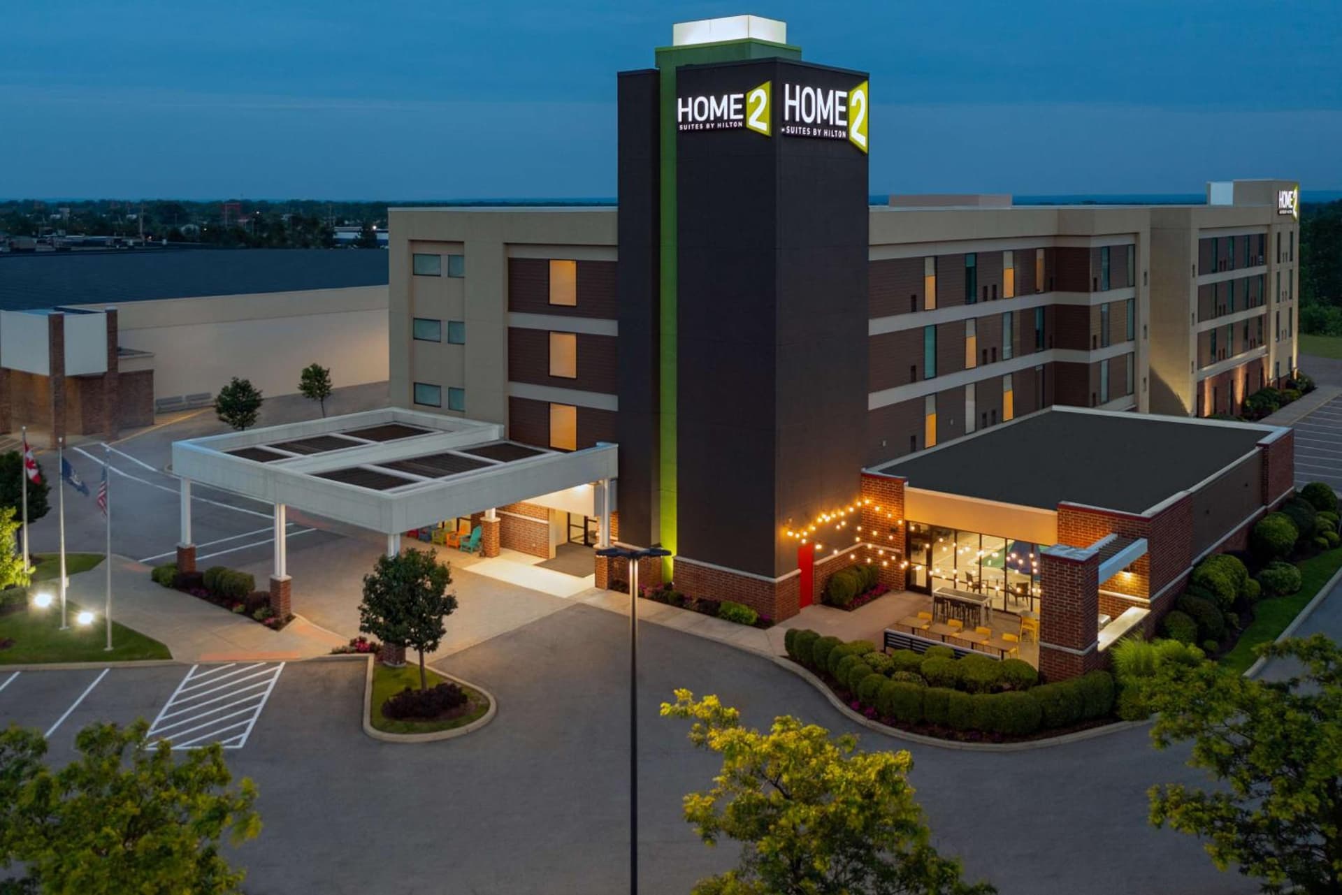 Home2 Suites by Hilton Buffalo Airport/ Galleria Mall interior in Cheektowaga — gallery photo 2