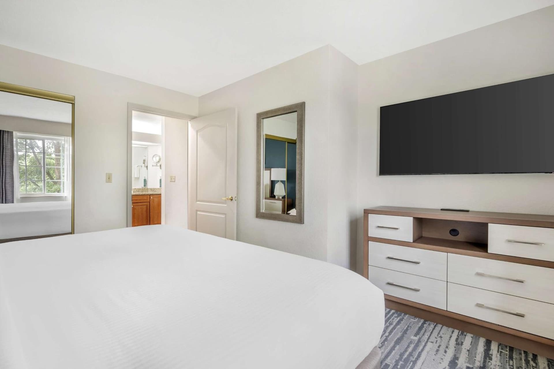 Hilton Vacation Club Varsity Club South Bend, IN gallery photo in South Bend, IN — image 42