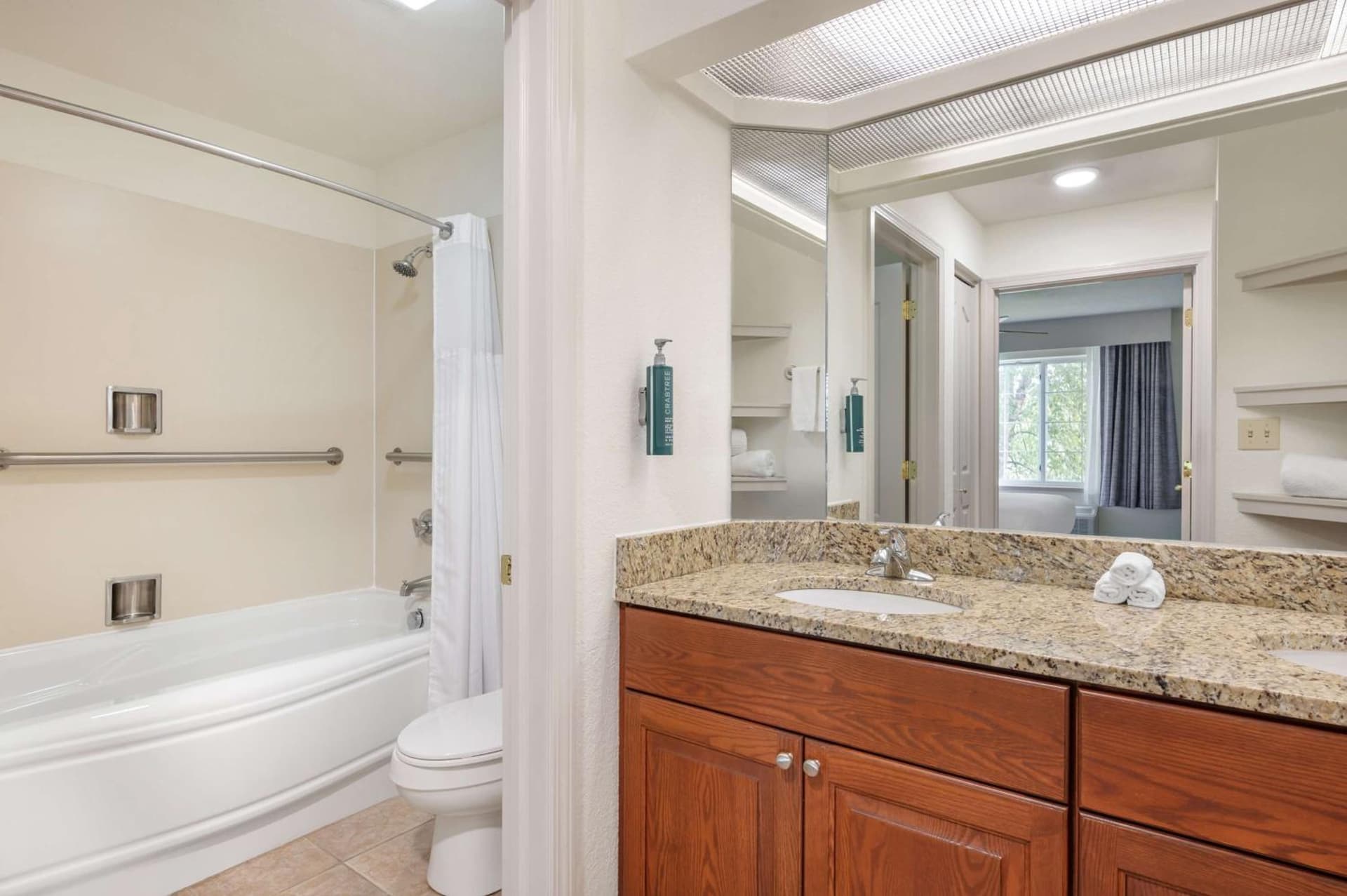 Hilton Vacation Club Varsity Club South Bend, IN gallery photo in South Bend, IN — image 26