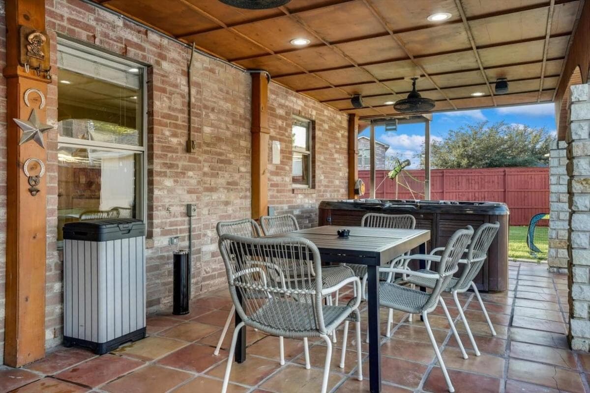 Sophisticated 5BR 2,5BA Holiday Villa - Pool Sauna Hot Tub featured exterior or lobby in Grand Prairie, TX — similar hotel
