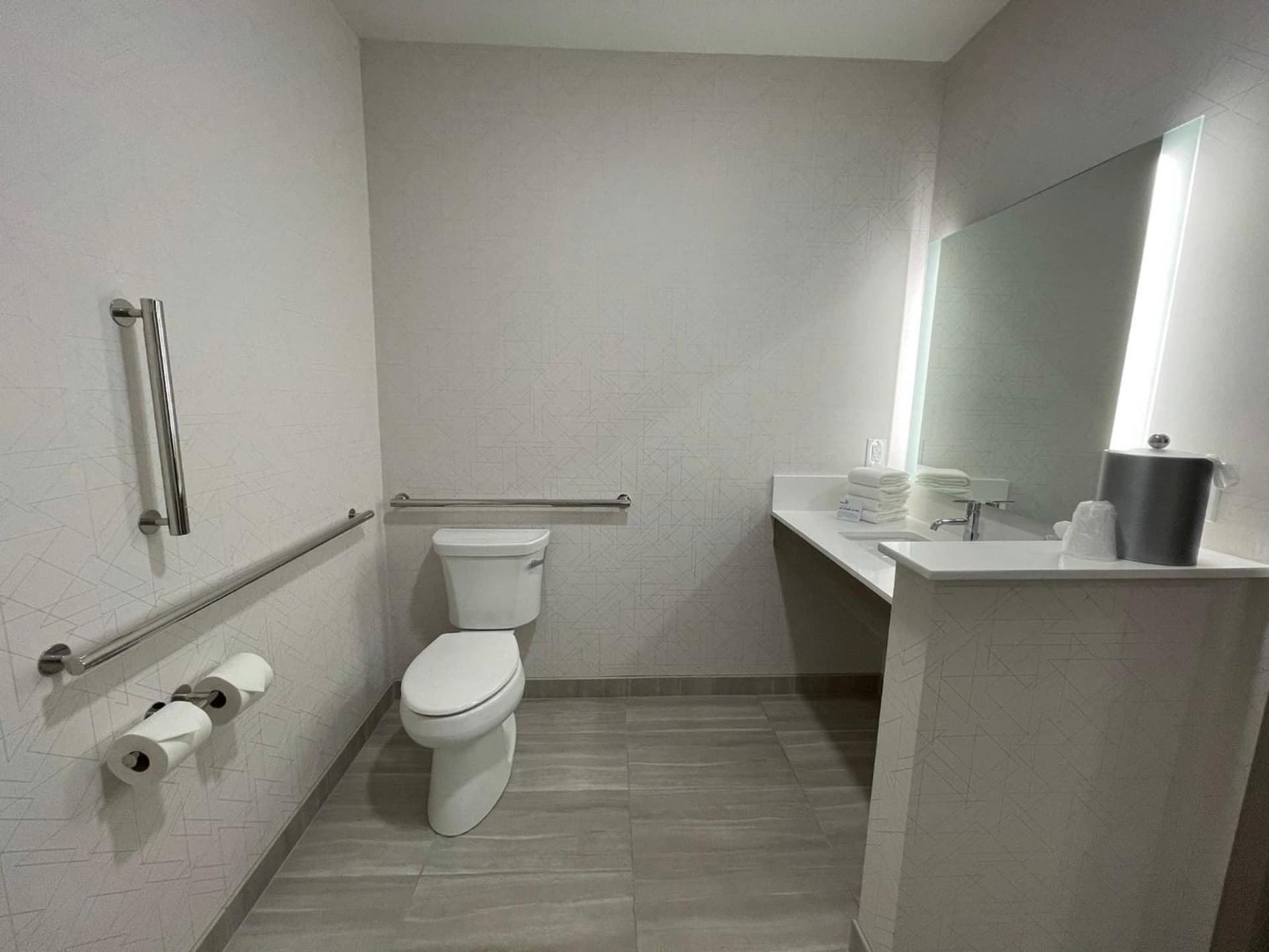 Holiday Inn Express & Suites - Ft. Smith - Airport by IHG gallery photo in Fort Smith, AR — image 39