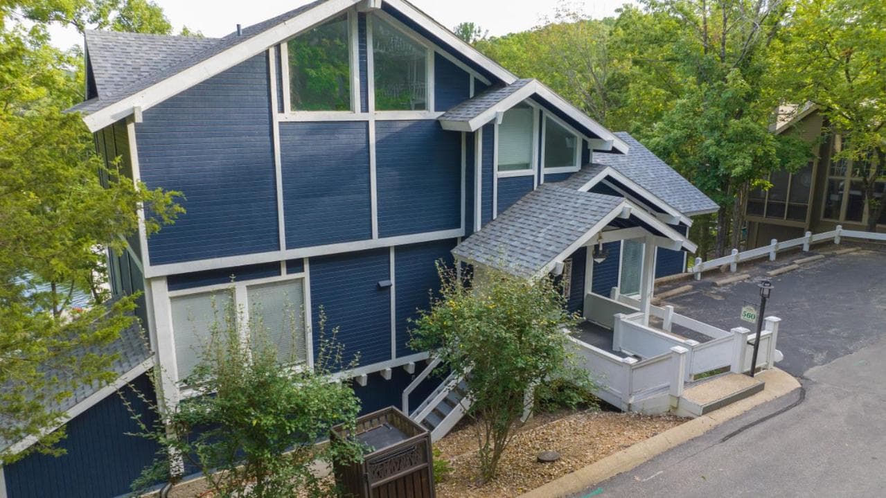 Blue Haven-Margaritaville-Private Dock and Kayaks — hotel in Osage Beach, Missouri