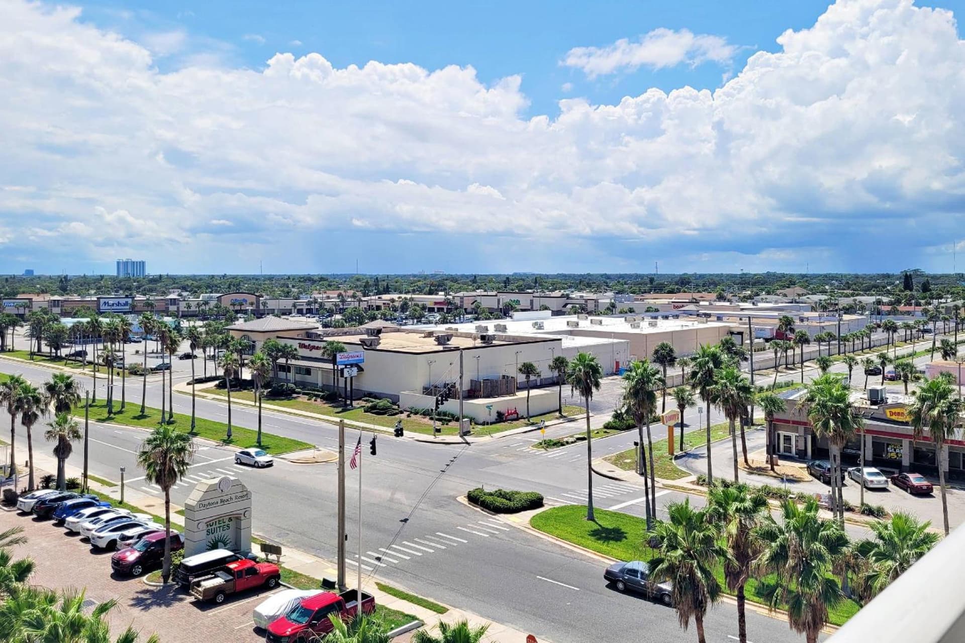 Daytona Beach Resort Unit #704 property views in Daytona Beach, FL — gallery photo 3