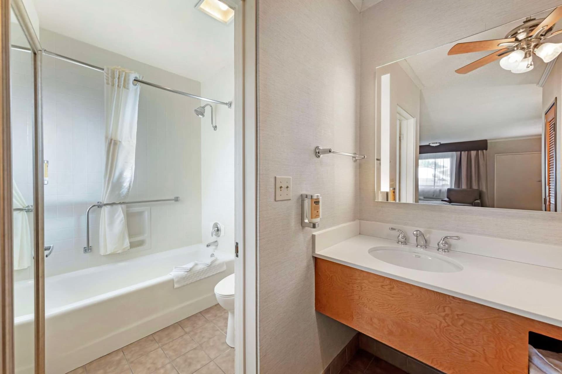 Best Western Plus Black Oak gallery photo in Paso Robles, CA — image 16