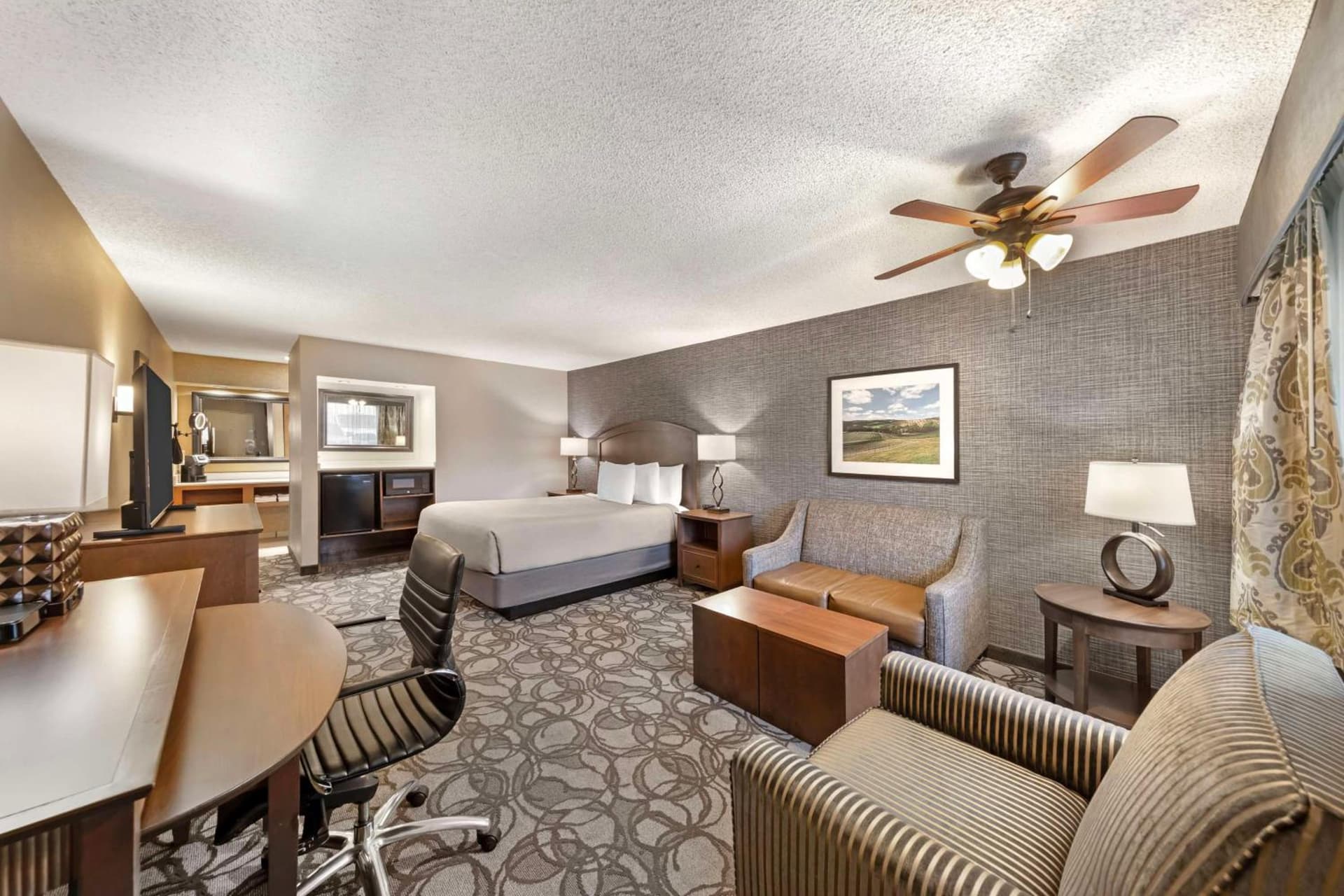 Best Western Plus Black Oak gallery photo in Paso Robles, CA — image 10