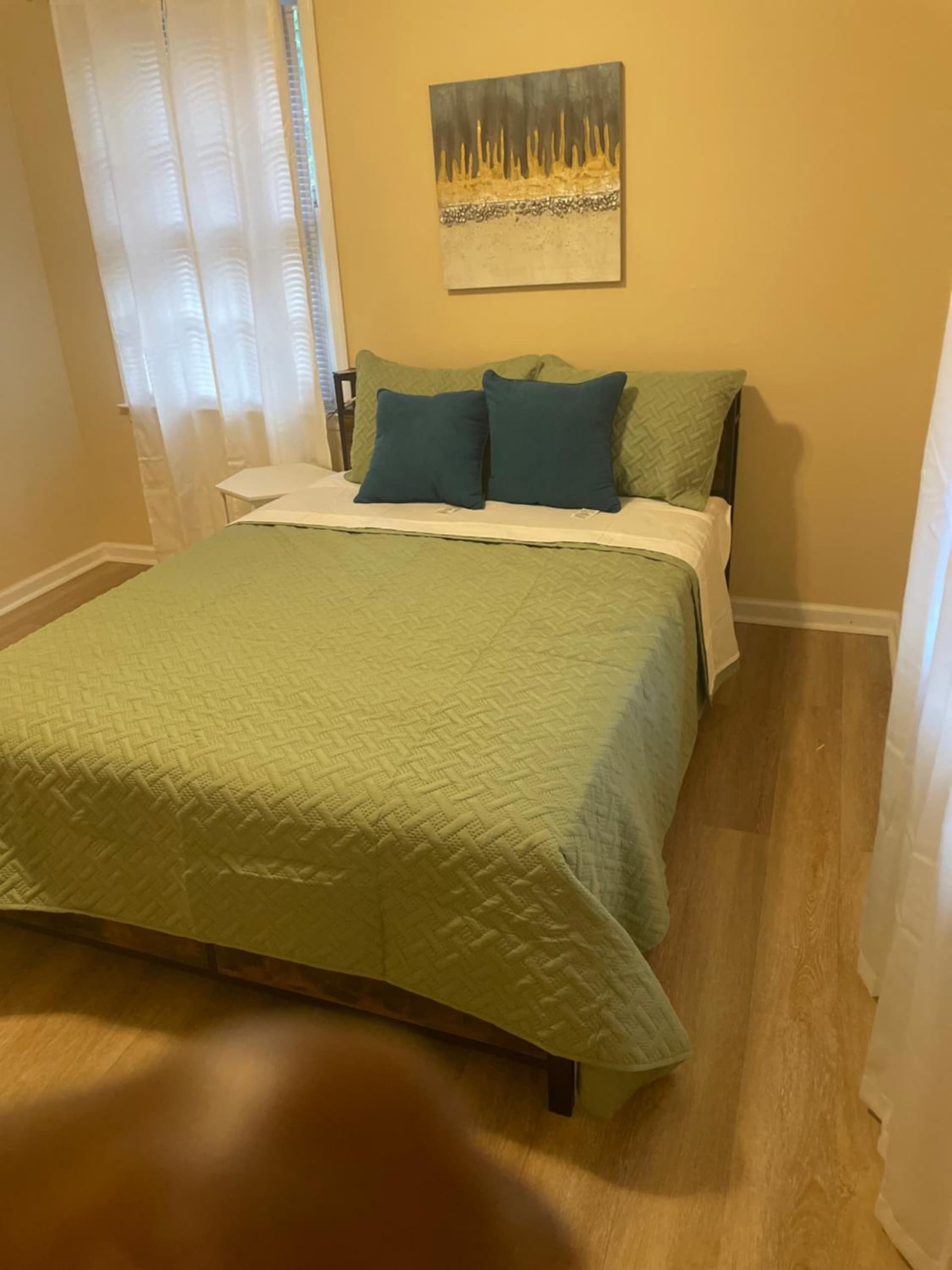 Charming ranch newly renovated property views in Conyers, GA — gallery photo 3