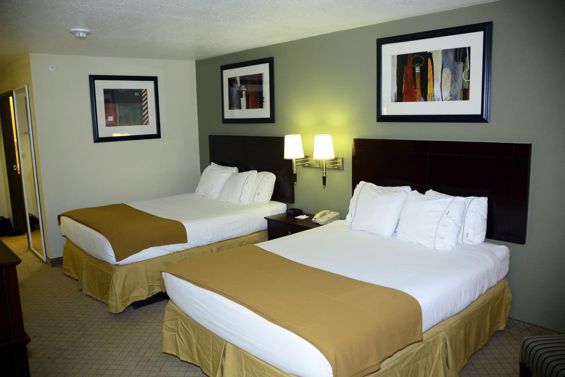 Holiday Inn Express & Suites Alamogordo Highway 54/70 by IHG property views in Alamogordo, NM — gallery photo 3
