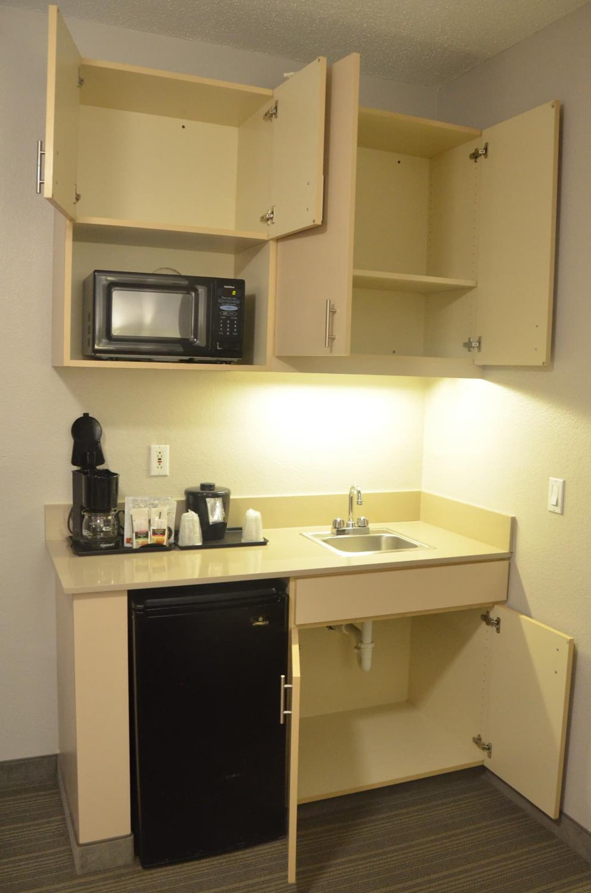 Country Inn & Suites by Radisson, Austin North Pflugerville , TX interior in Round Rock, TX — gallery photo 2