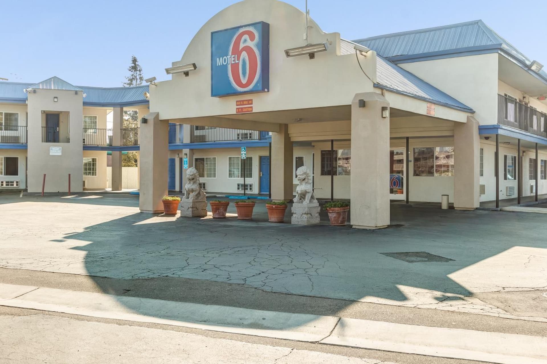 Motel 6-Visalia, CA property views in Visalia, CA — gallery photo 3