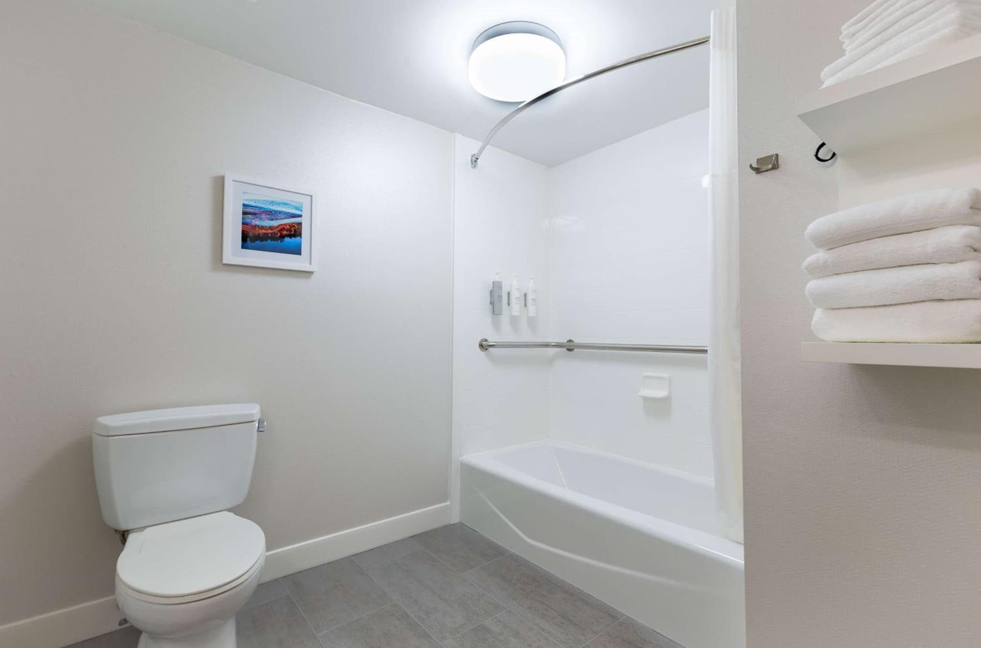 Hampton Inn East Windsor gallery photo in East Windsor, NJ — image 41