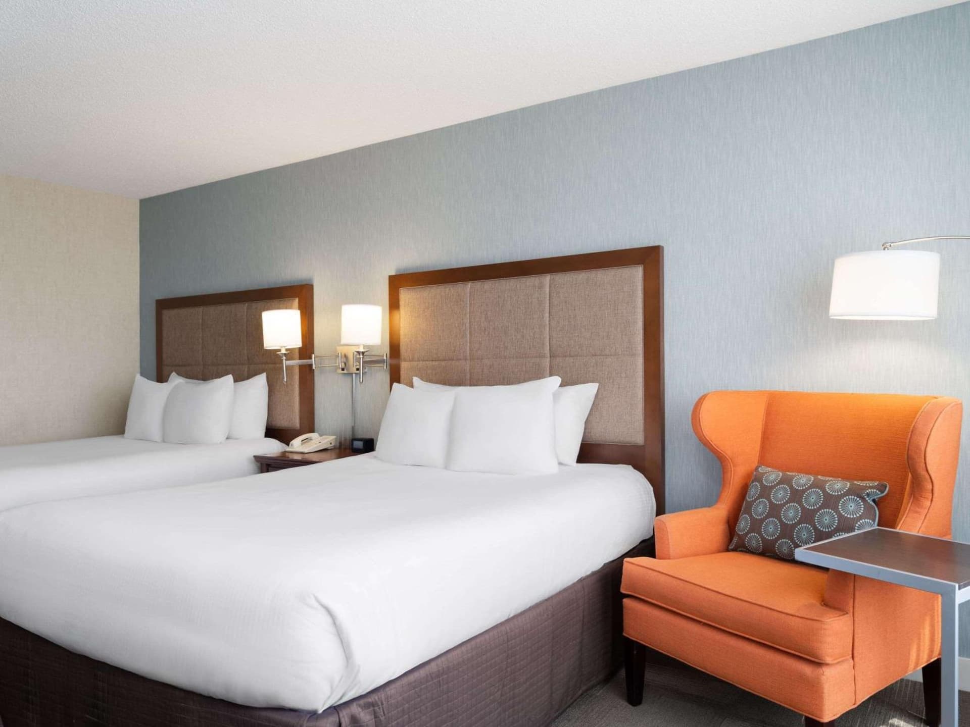 Wingate by Wyndham St Louis Airport interior in Saint Ann, MO — gallery photo 2