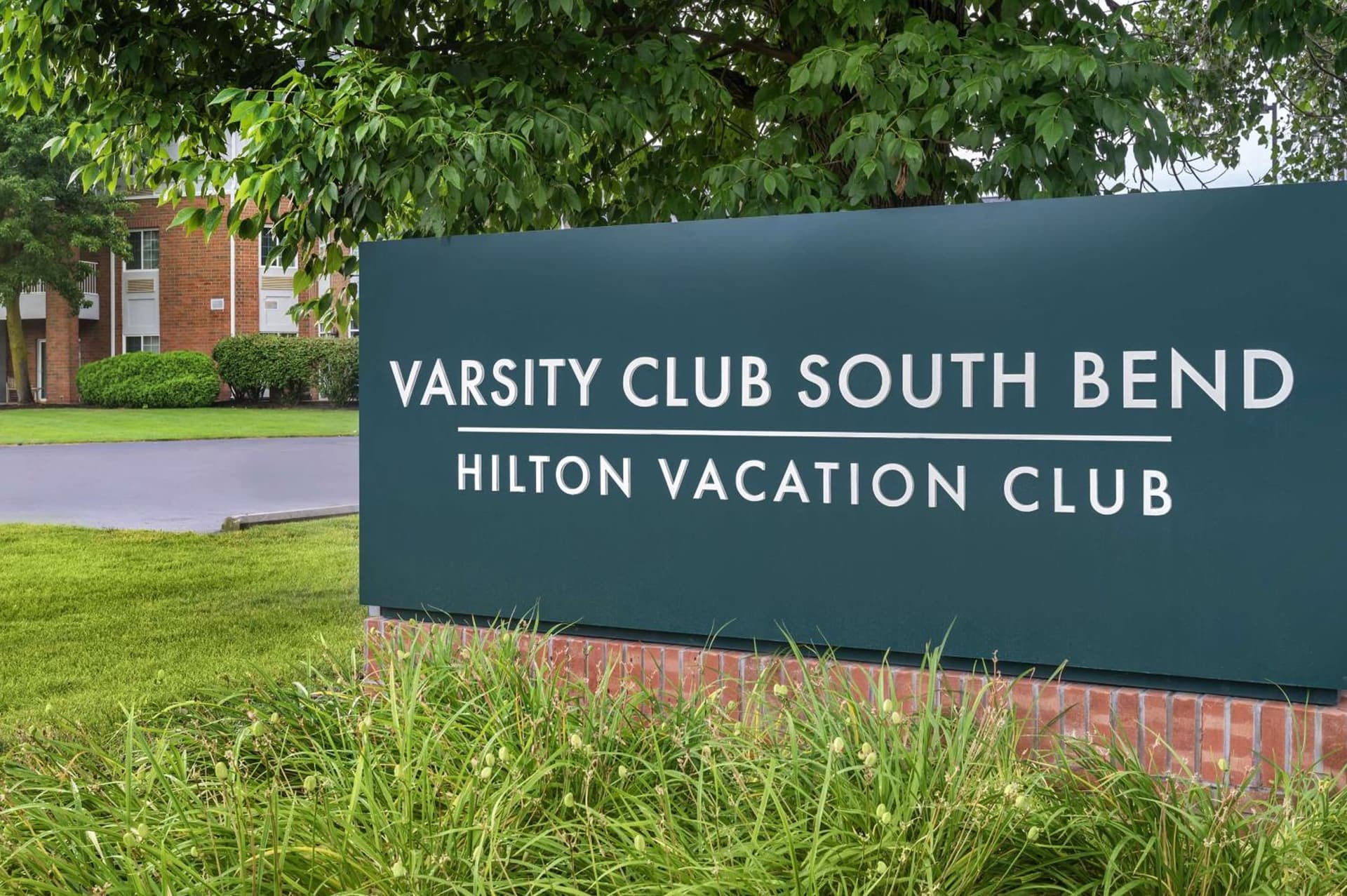 Hilton Vacation Club Varsity Club South Bend, IN interior in South Bend, IN — gallery photo 2