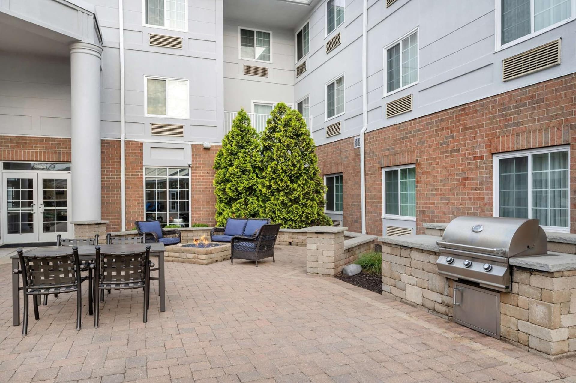 Hilton Vacation Club Varsity Club South Bend, IN property views in South Bend, IN — gallery photo 3
