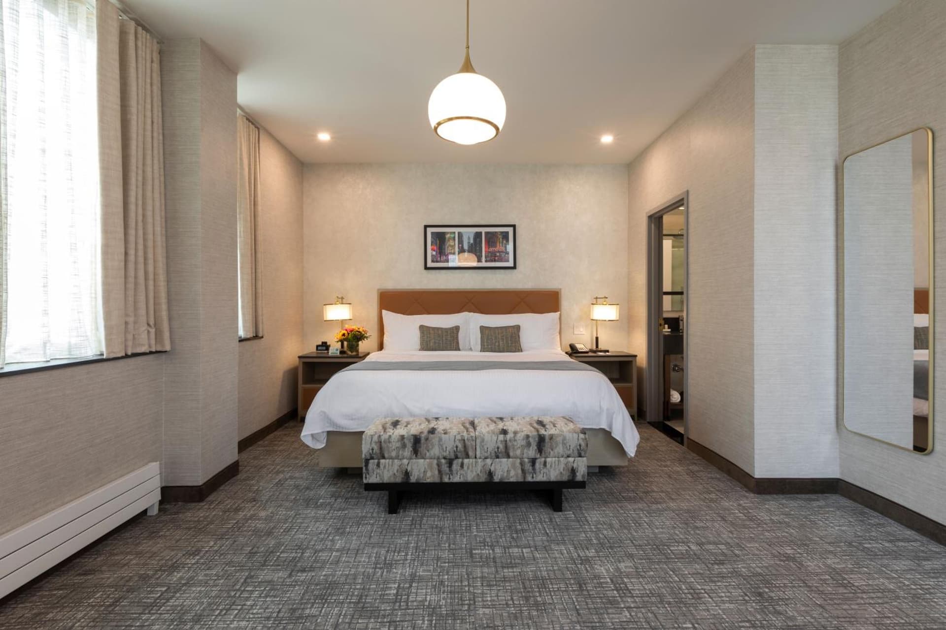 Broadway Plaza Hotel interior in New York, NY — gallery photo 2