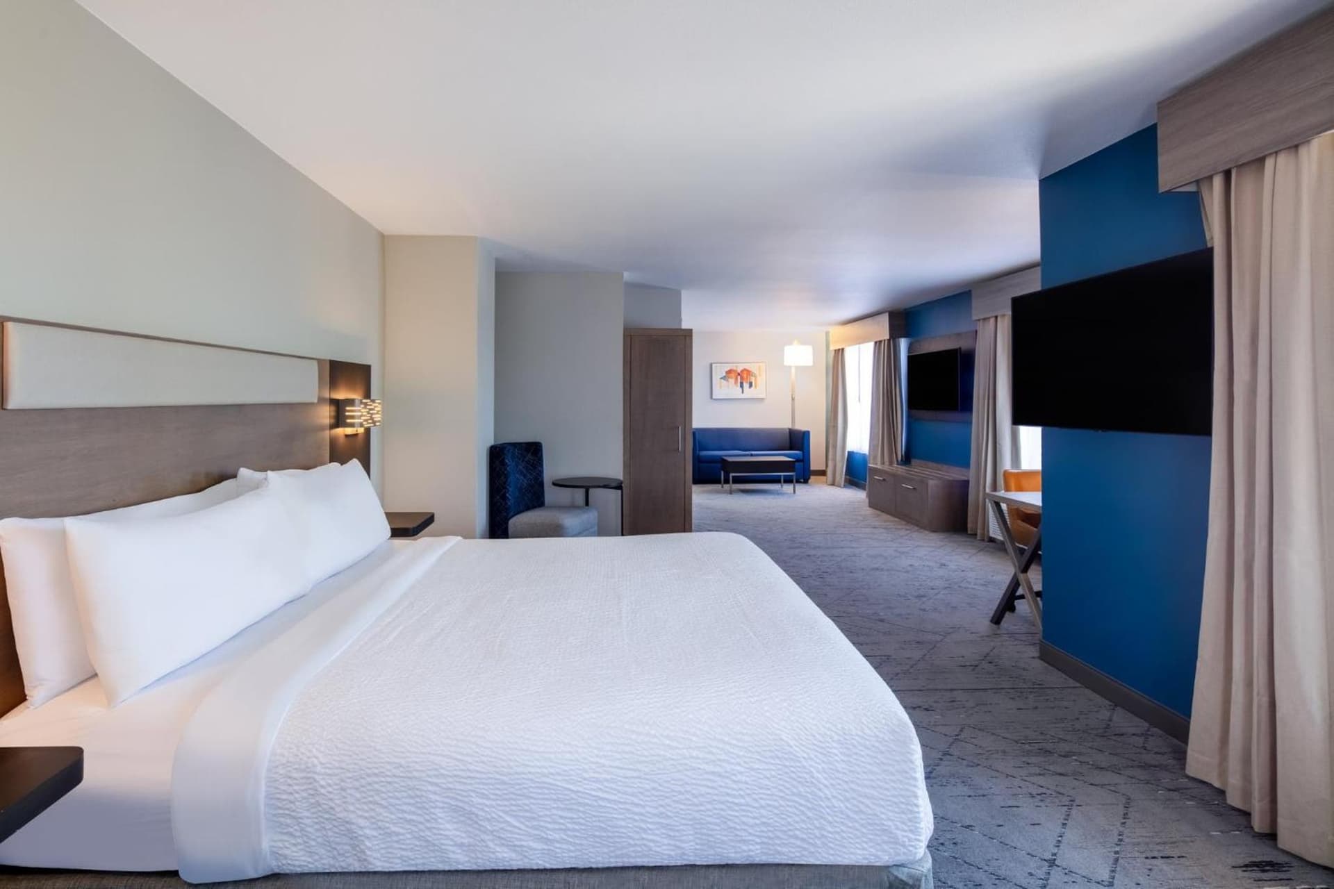 Holiday Inn Express Turlock by IHG property views in Turlock, CA — gallery photo 3
