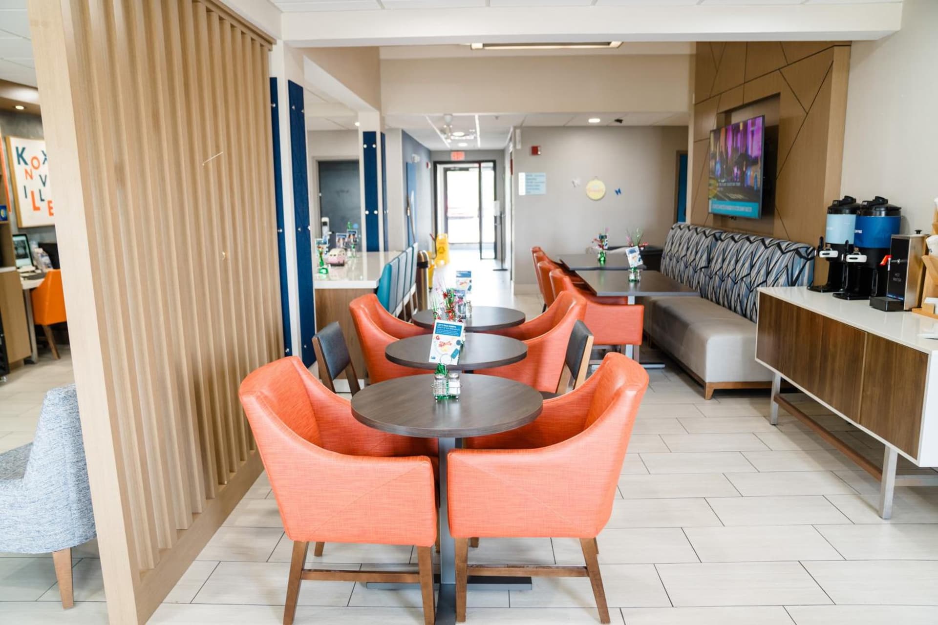 Holiday Inn Express Hotel & Suites Knoxville-North-I-75 Exit 112 by IHG gallery photo in Knoxville, TN — image 6