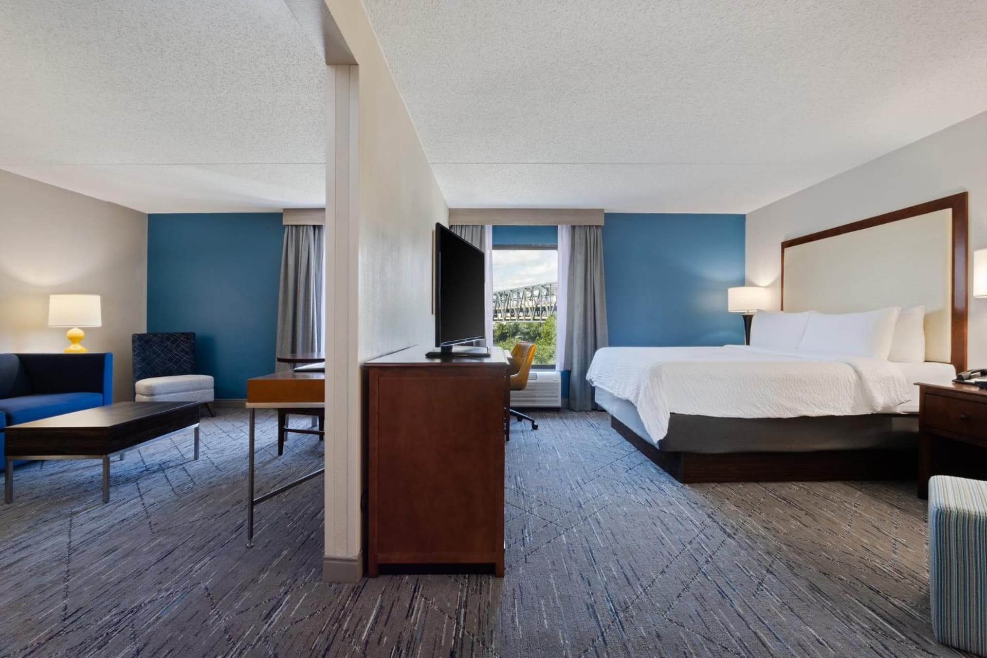 Holiday Inn Express & Suites Cincinnati Riverfront by IHG gallery photo in Covington, KY — image 56