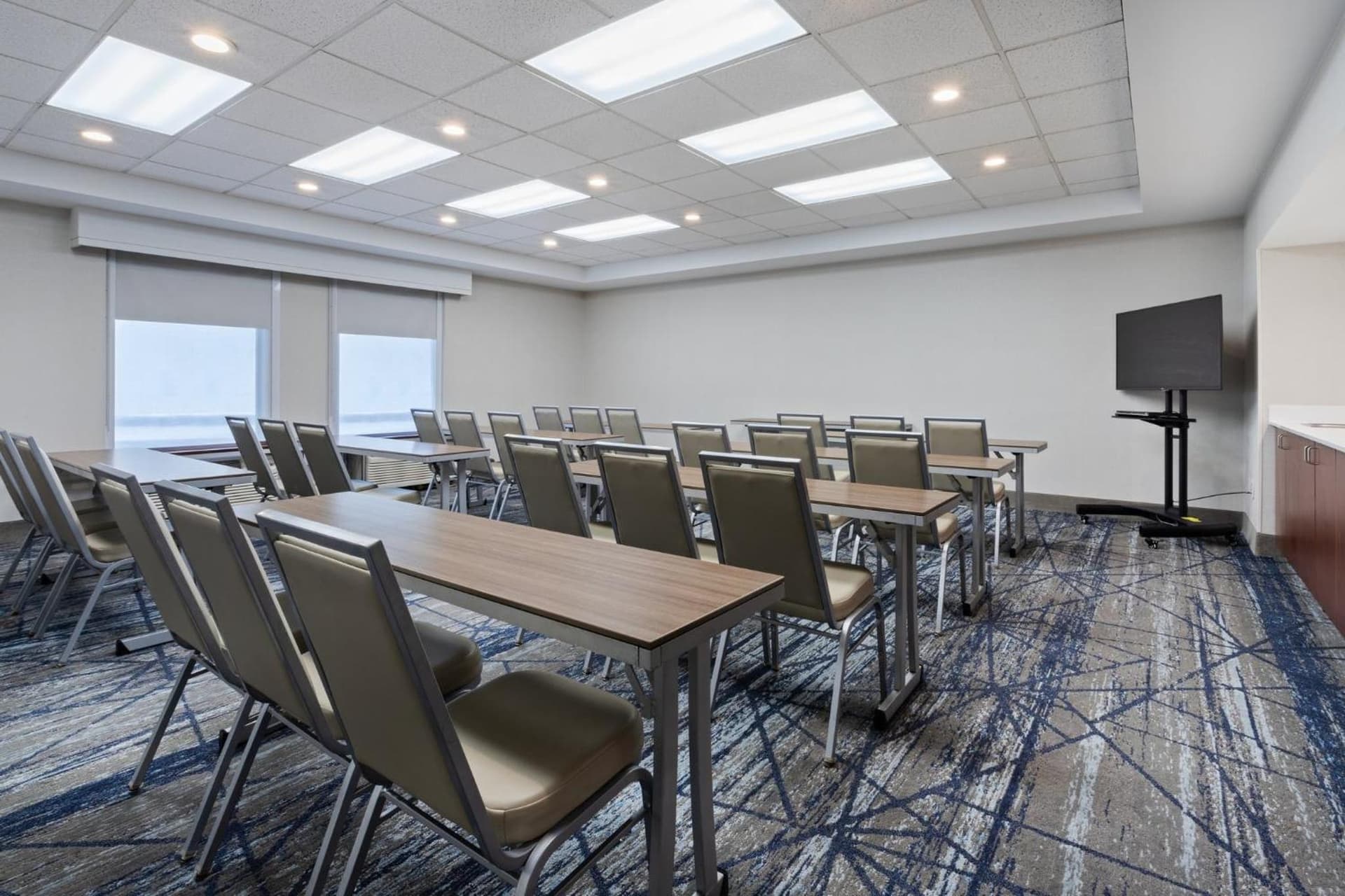 Holiday Inn Express & Suites Cincinnati Riverfront by IHG gallery photo in Covington, KY — image 51