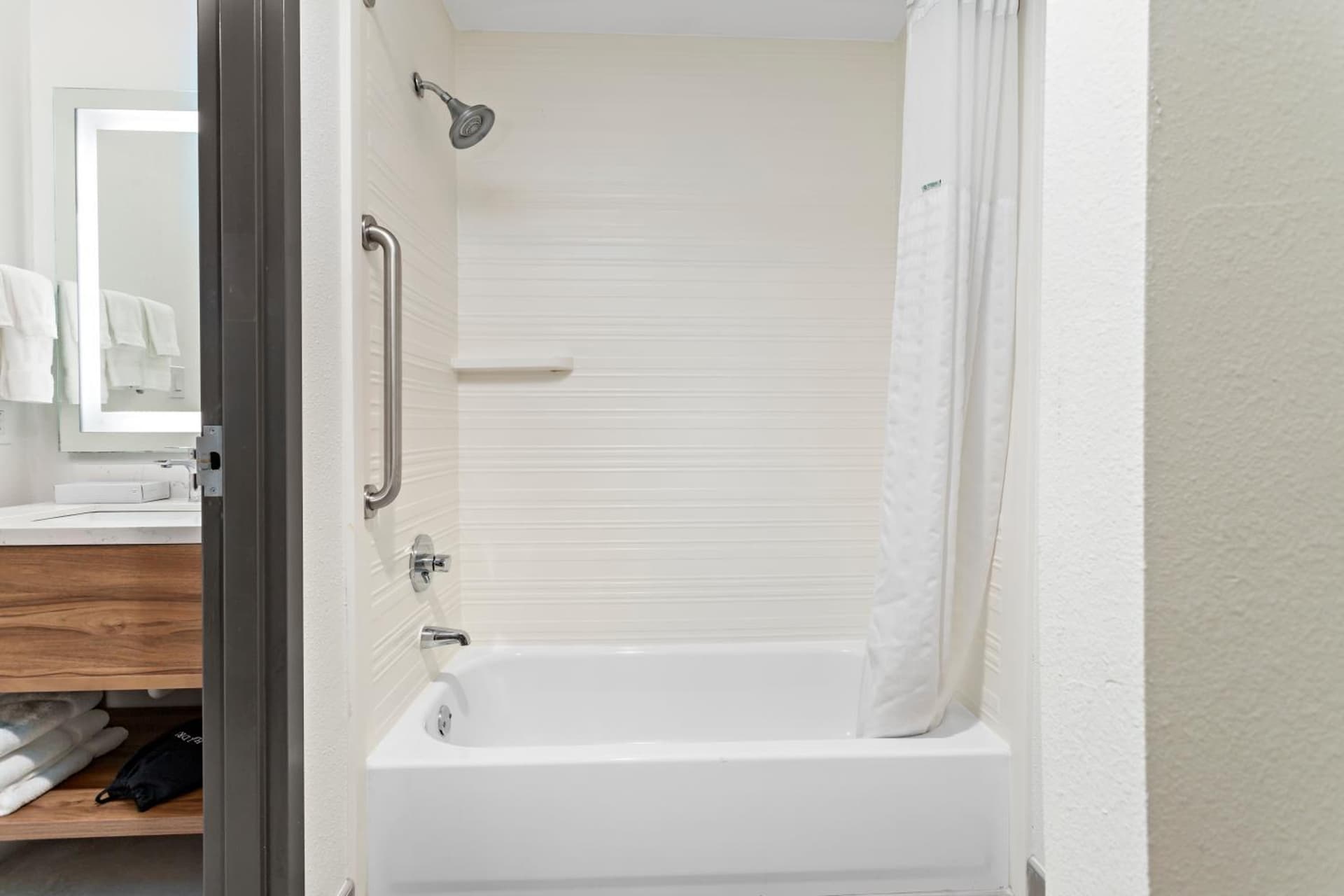 Hawthorn Extended Stay by Wyndham Port Arthur gallery photo in Port Arthur, TX — image 18