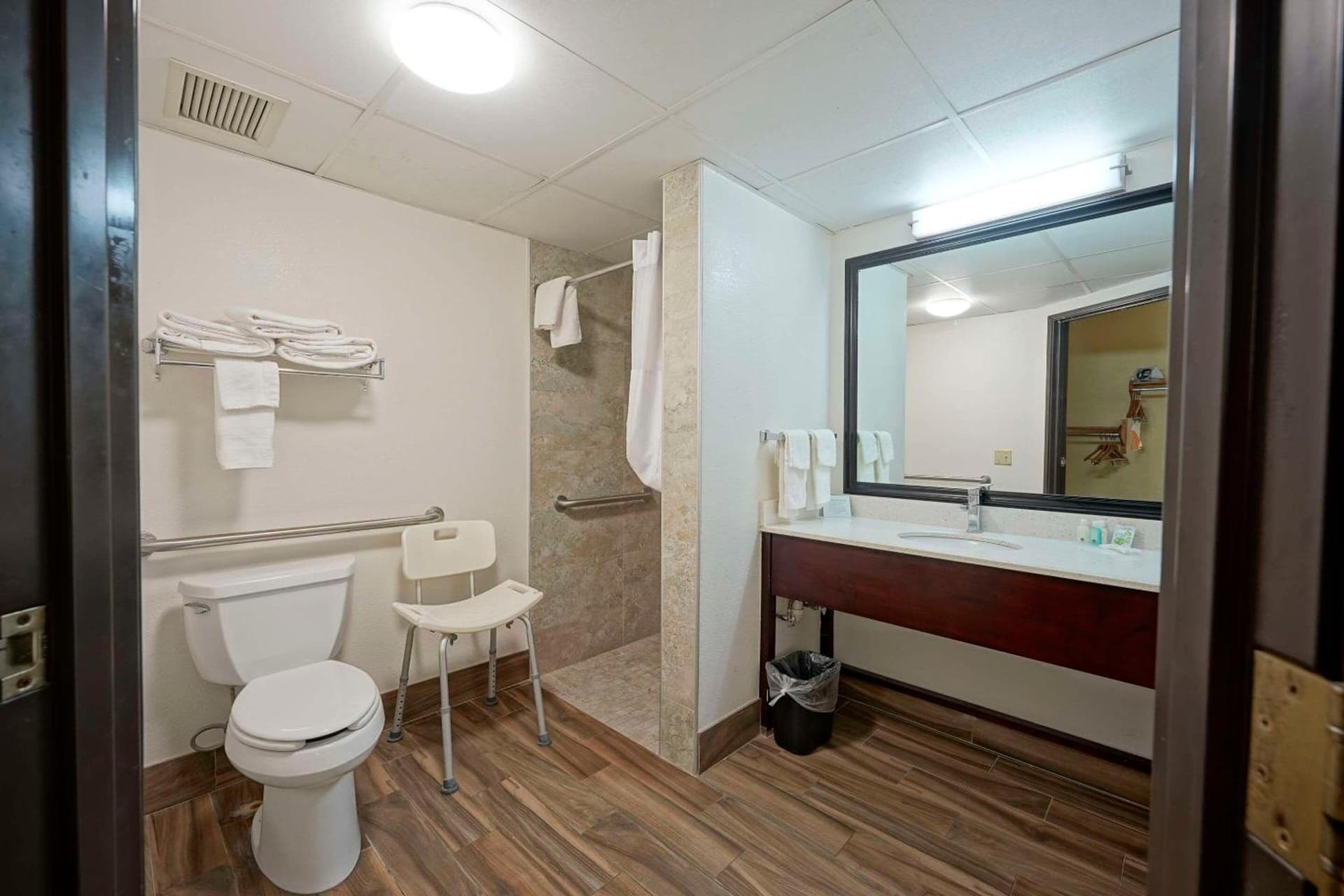 Quality Inn & Suites Harrington - Milford gallery photo in Harrington, DE — image 43