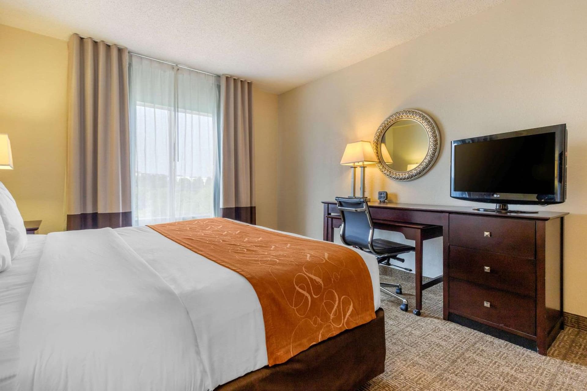 Comfort Suites Gastonia - Charlotte gallery photo in Gastonia, NC — image 22