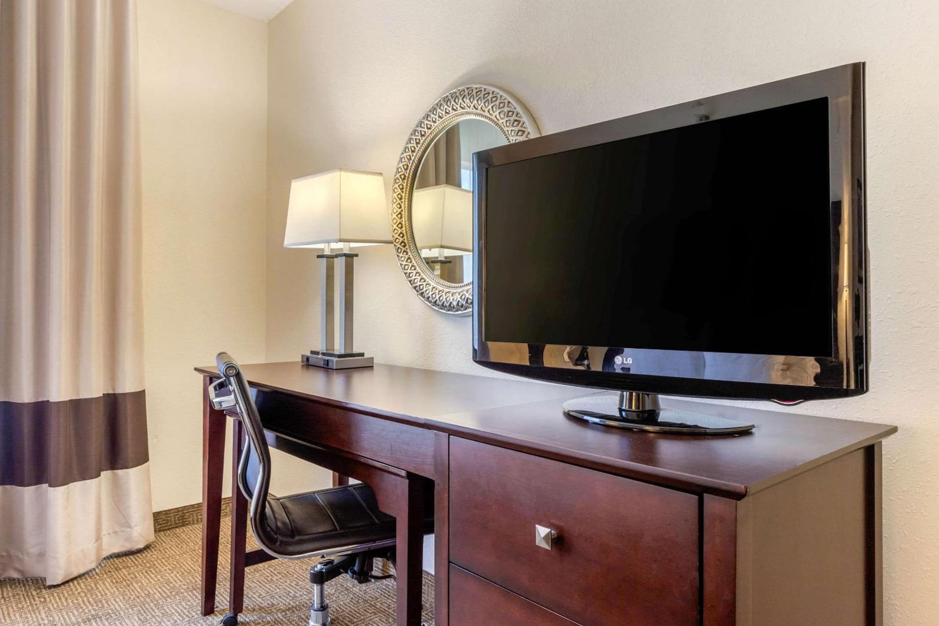 Comfort Suites Gastonia - Charlotte gallery photo in Gastonia, NC — image 4