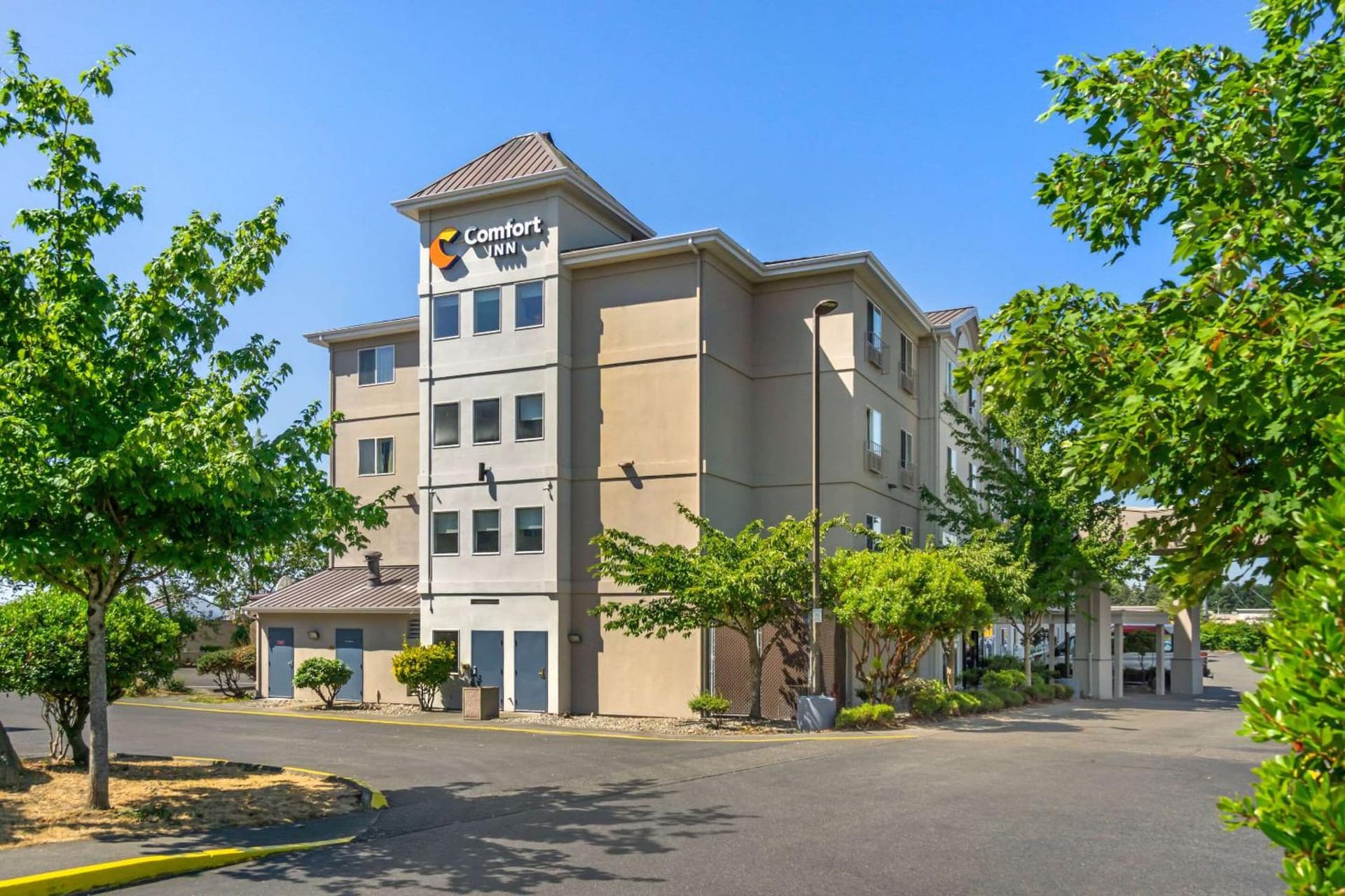 Comfort Inn Federal Way - Seattle interior in Federal Way, WA — gallery photo 2