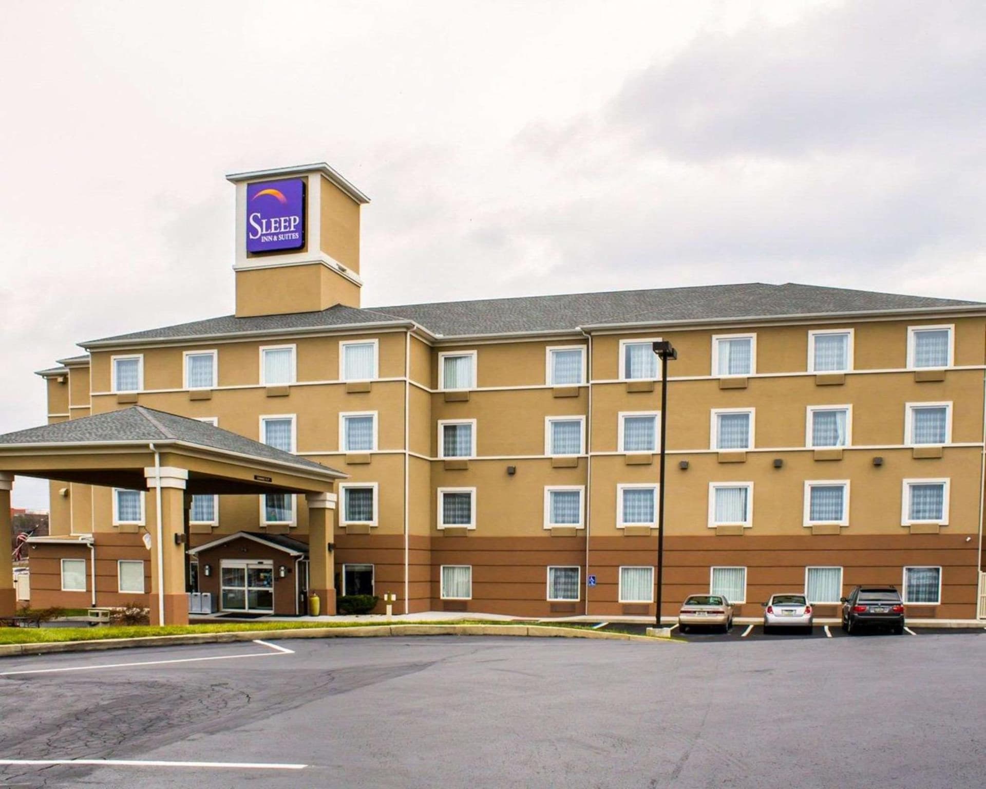 Sleep Inn & Suites Harrisburg - Hershey Southwest property views in Harrisburg, PA — gallery photo 3
