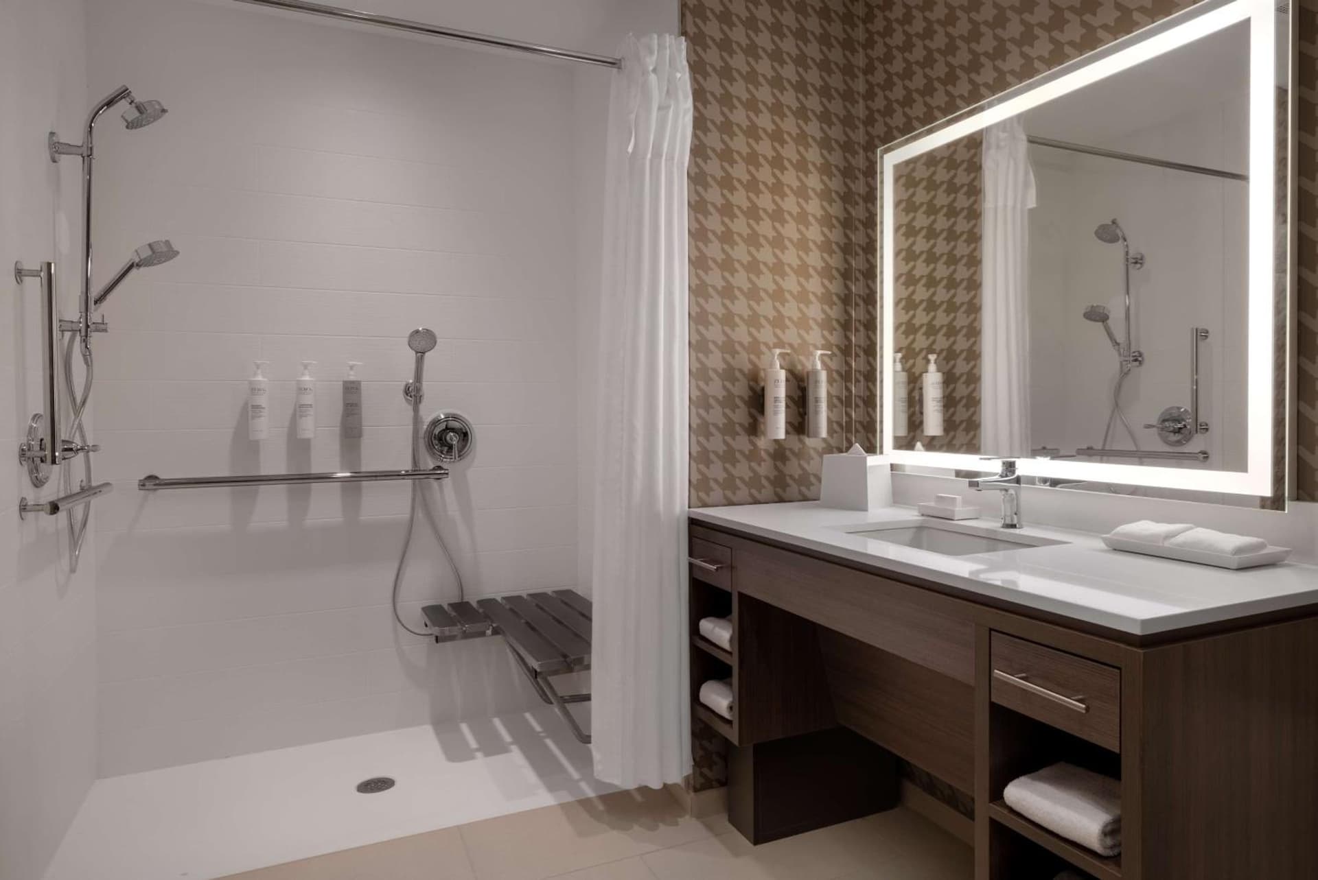 Home2 Suites By Hilton Bristol gallery photo in Bristol, CT — image 59