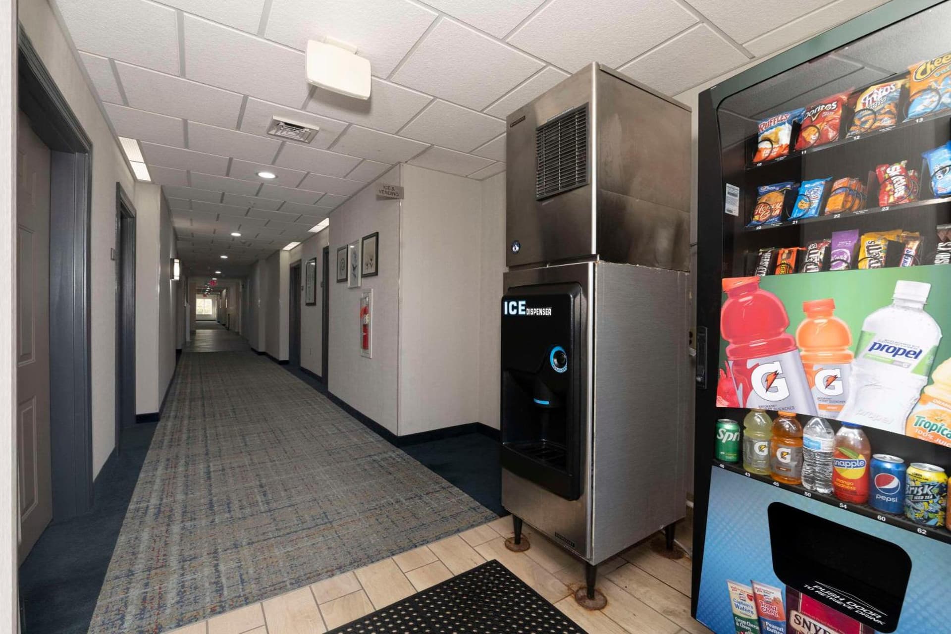 Country Inn & Suites by Radisson, Harrisburg - Hershey West, PA gallery photo in Harrisburg, PA — image 37