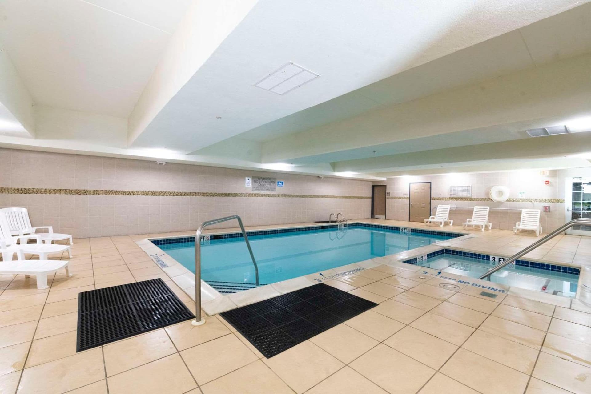 Country Inn & Suites by Radisson, Harrisburg - Hershey West, PA gallery photo in Harrisburg, PA — image 76