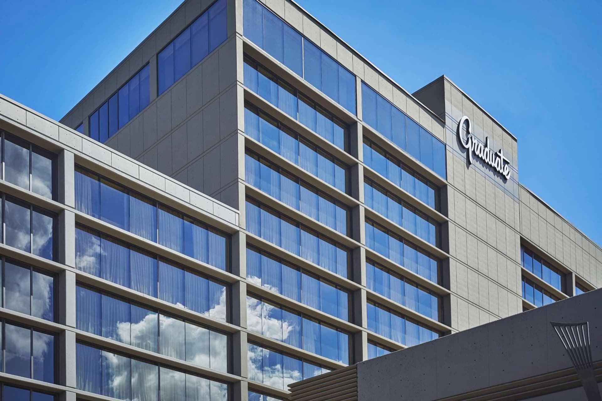 Graduate by Hilton Eugene interior in Eugene, OR — gallery photo 2