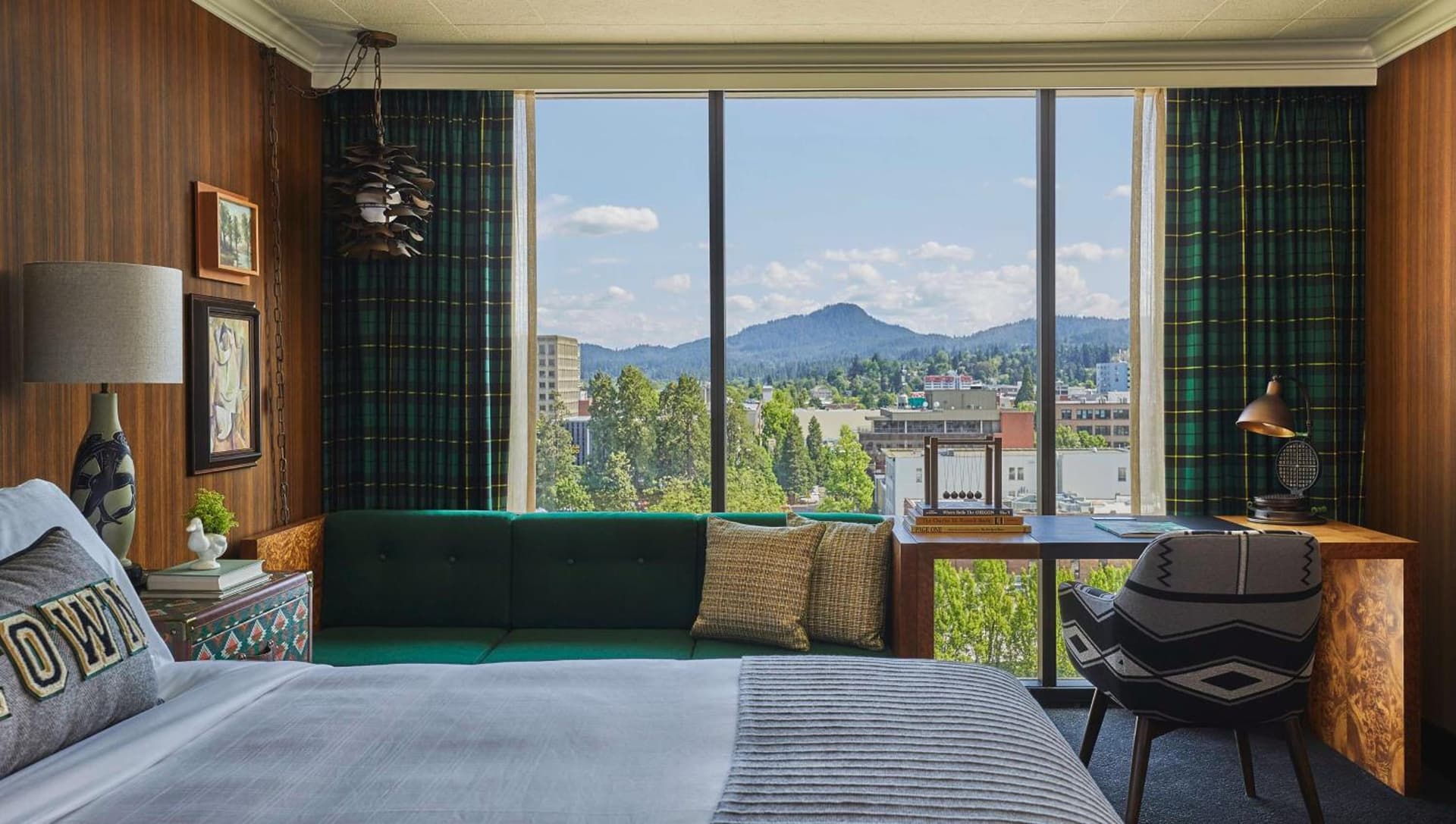 Graduate by Hilton Eugene interior in Eugene, OR — gallery photo 2