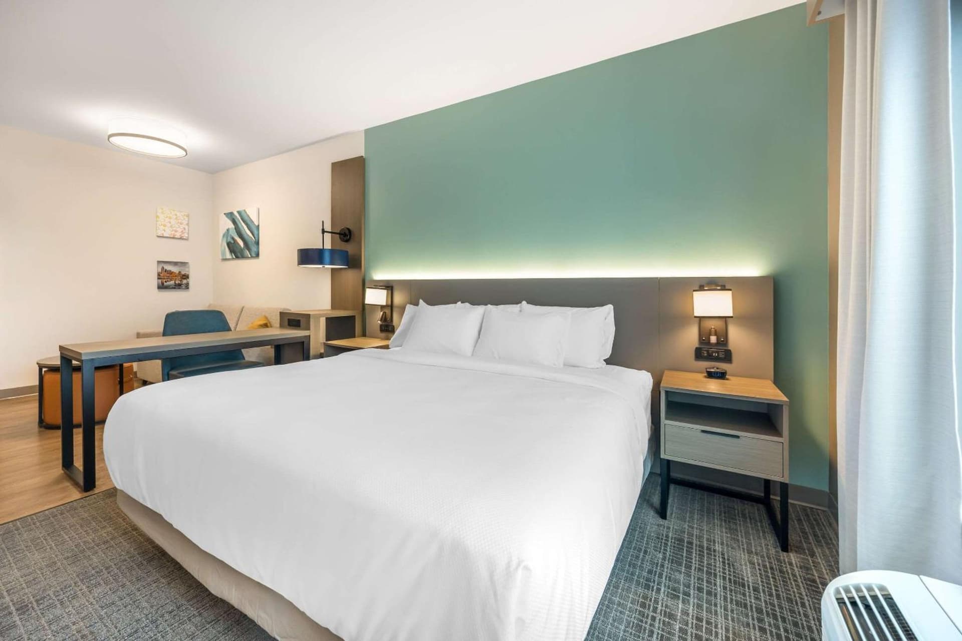 Comfort Inn & Suites Nashville Bellevue gallery photo in Bellevue — image 9