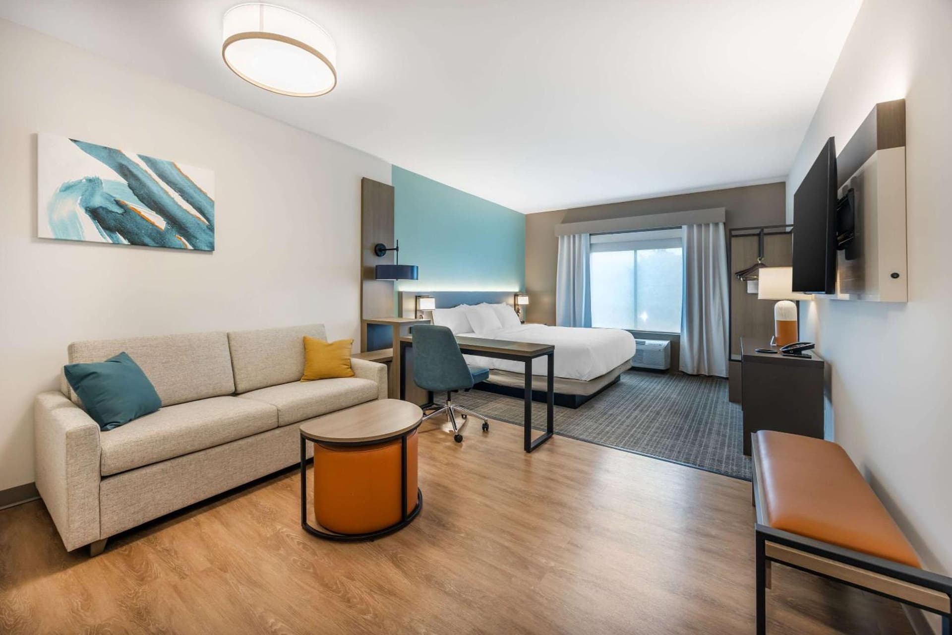 Comfort Inn & Suites Nashville Bellevue gallery photo in Bellevue — image 10