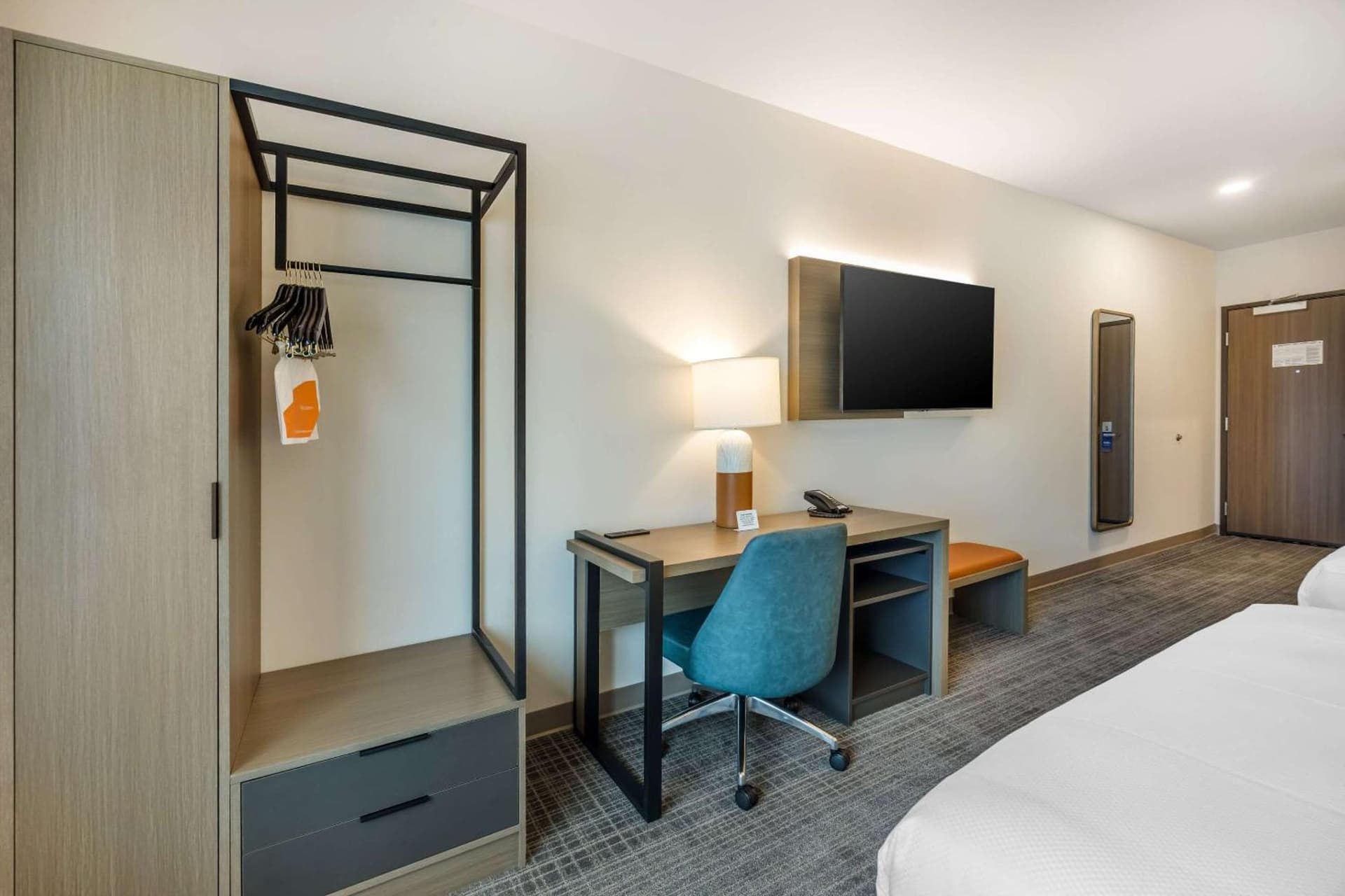 Comfort Inn & Suites Nashville Bellevue gallery photo in Bellevue — image 17